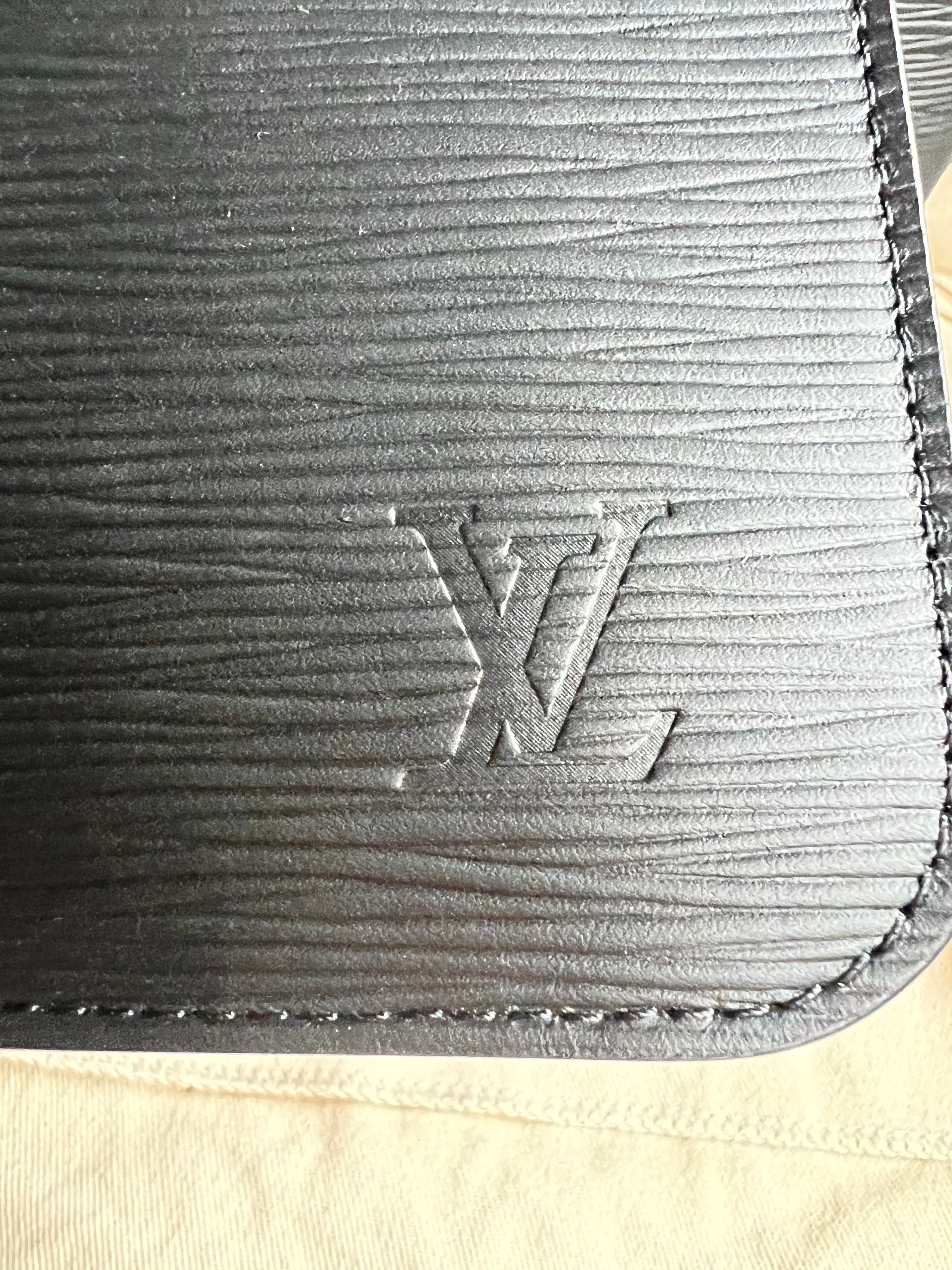 Louis Vuitton Neverfull MM Black Epi Leather (RRP £1,740)