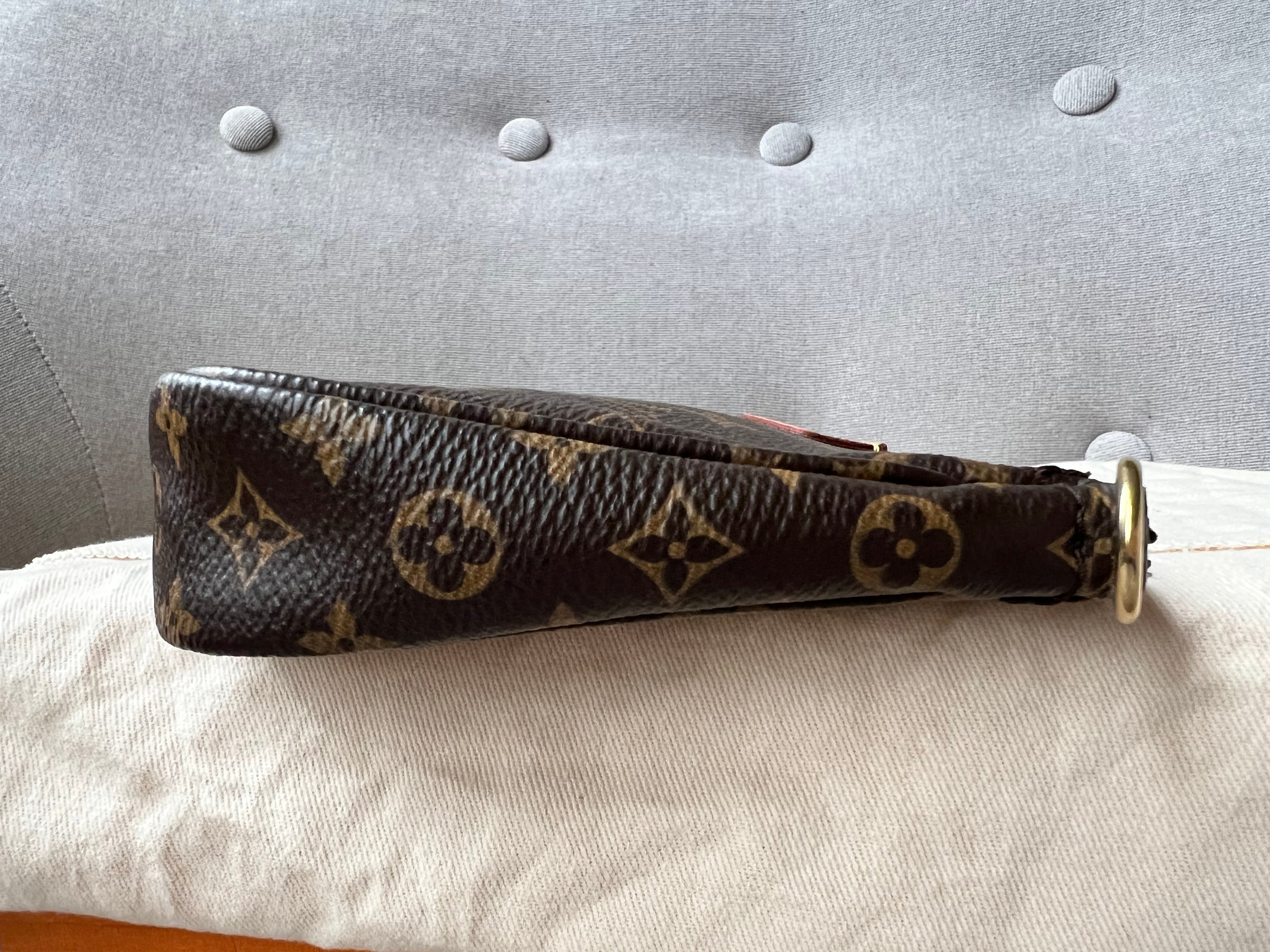 Louis Vuitton Multi Pochette Accessoires Khaki (RRP £1970)