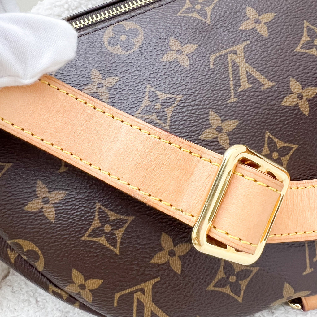 LV Bumbag in Monogram Canvas and GHW
