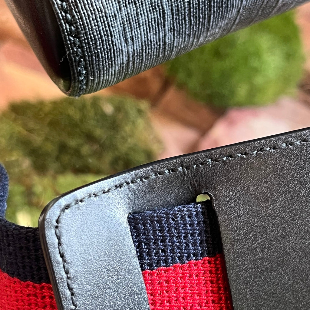 GUCCI GG Supreme Web Small Black Messenger