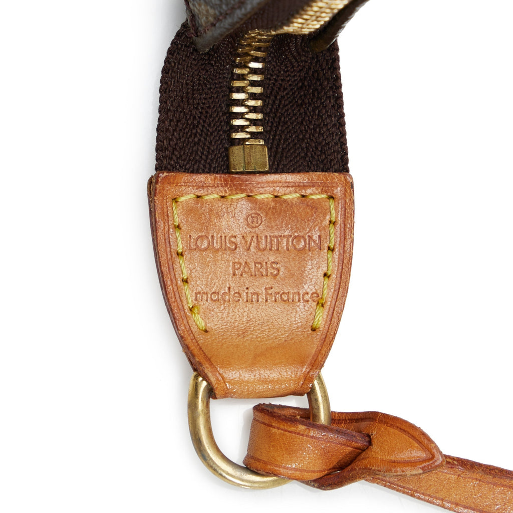 Louis Vuitton Pochette Accessoires Monogram Canvas