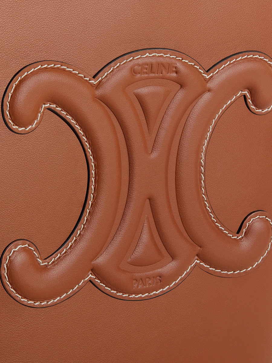 Small Bucket Cuir Triomphe in Smooth Calfskin Tan