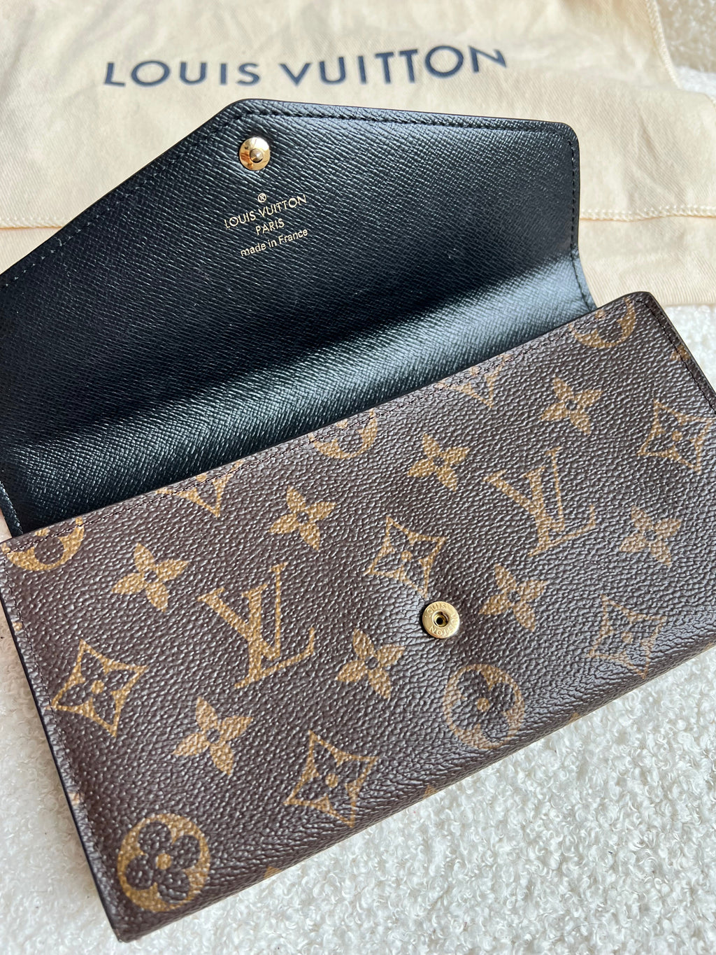 Louis Vuitton Sarah Wallet in reverse Monogram and Brown (RRP £550)