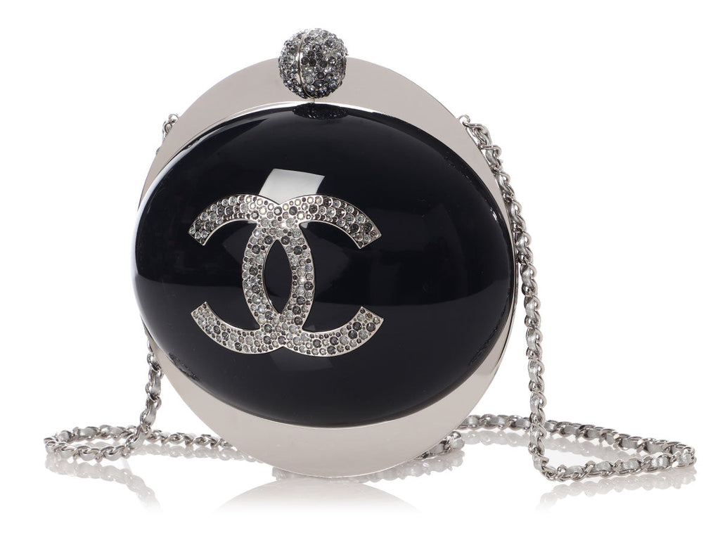 Chanel Navy Evening on the Moon MinaudiÃ¨re