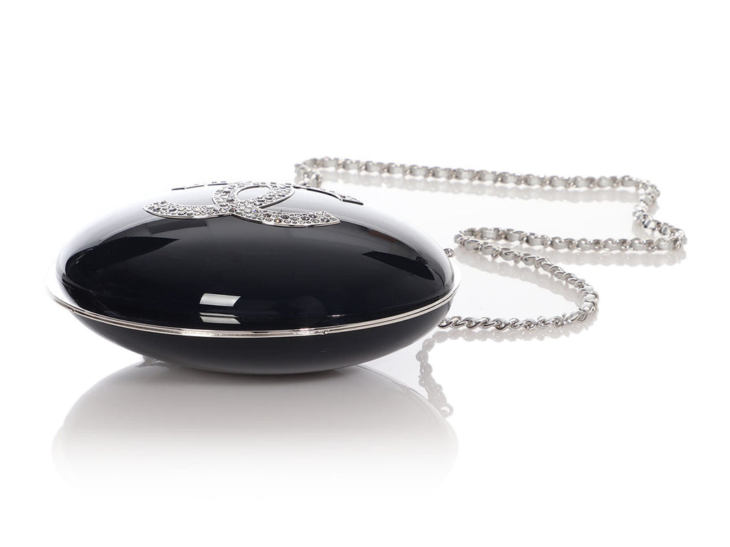 Chanel Navy Evening on the Moon MinaudiÃ¨re