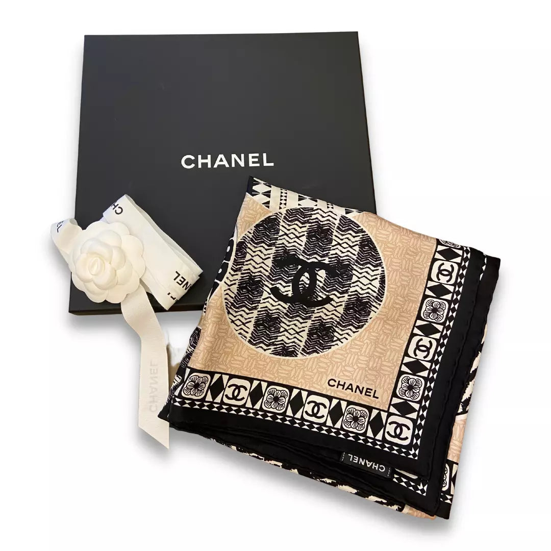 CHANEL BLACK/BEIGE SILK SCARF