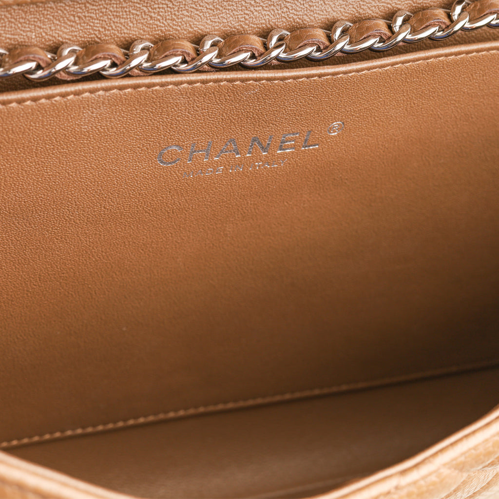 Timeless Clutch with Chain