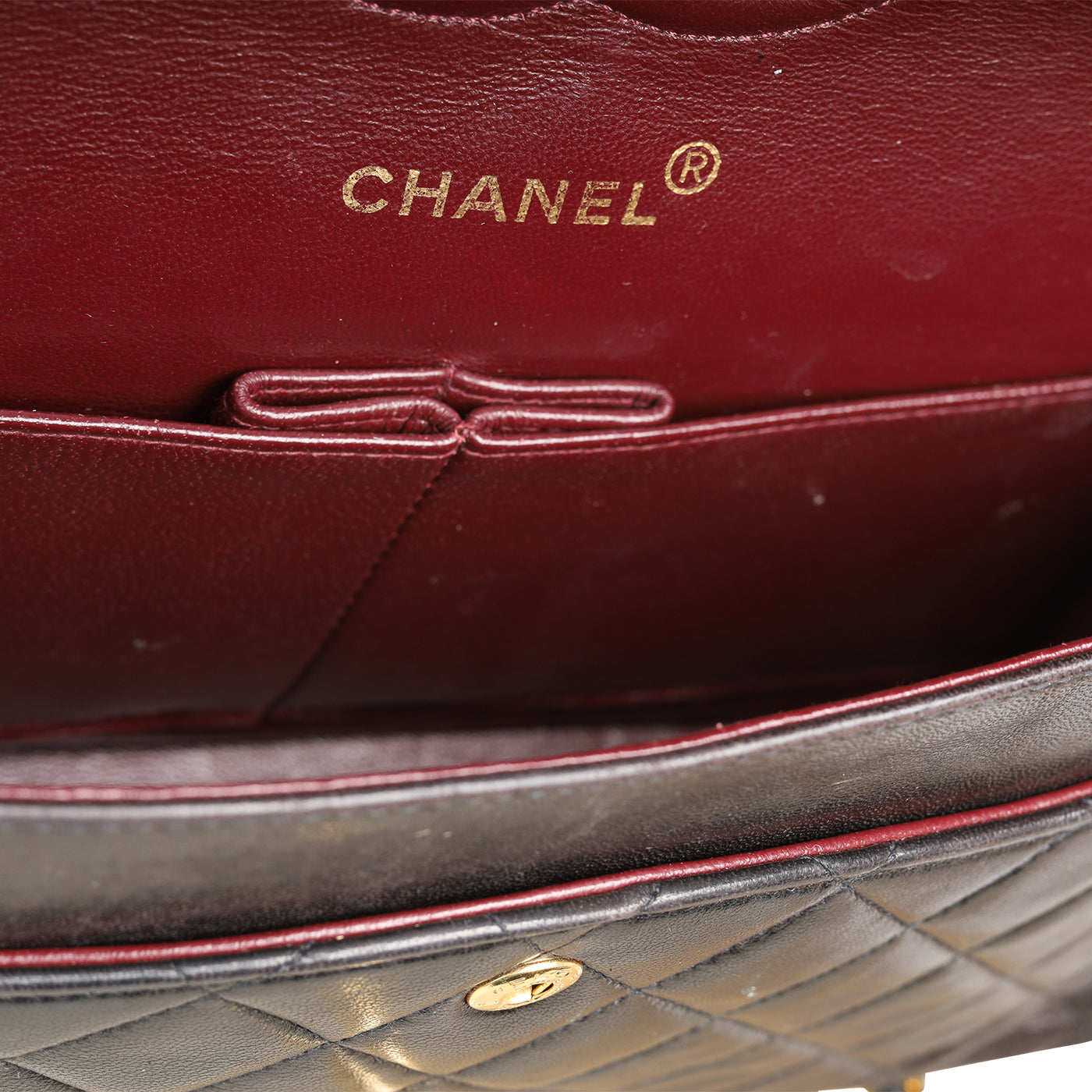Vintage Classic Flap - Medium