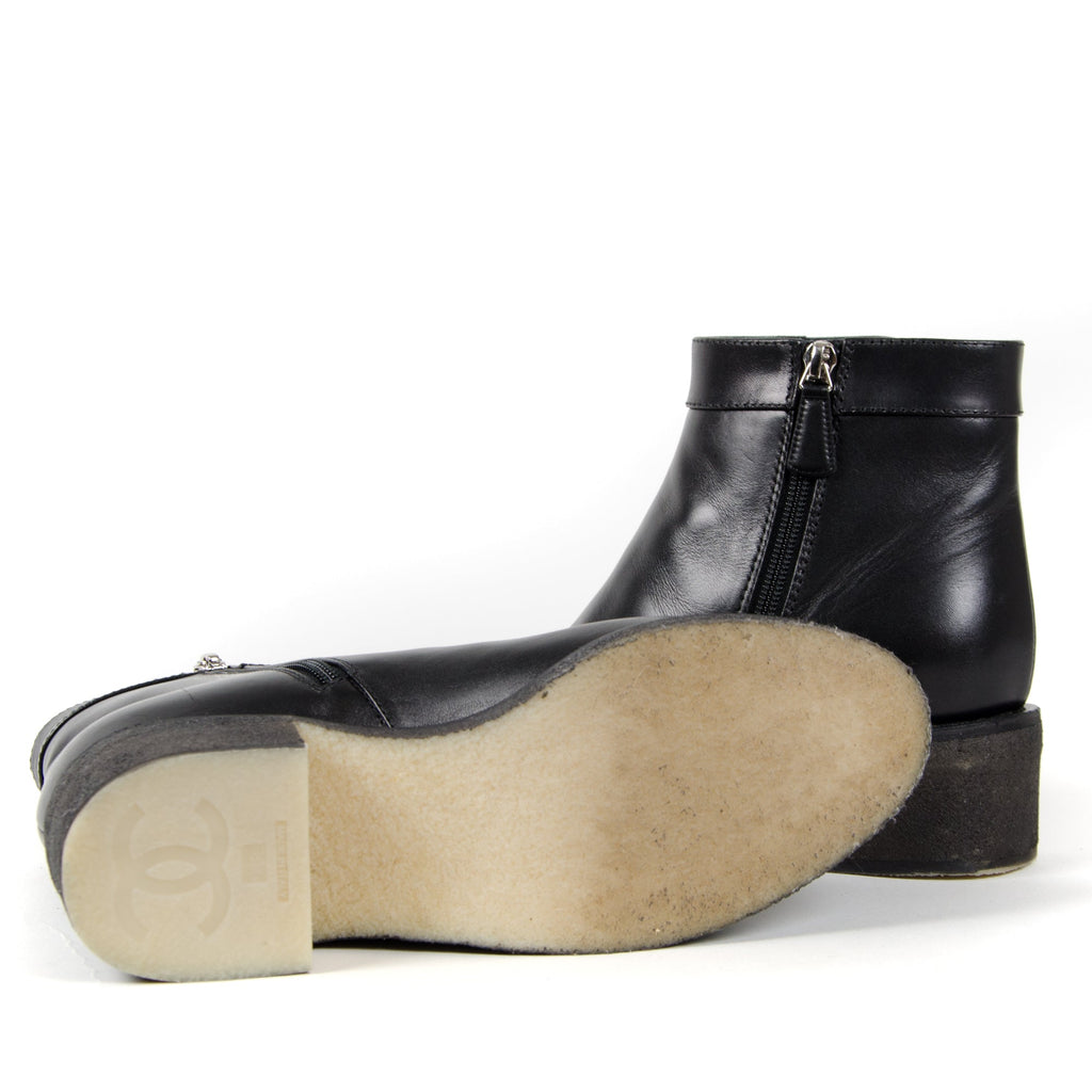 Black CC Turn Lock Boots
