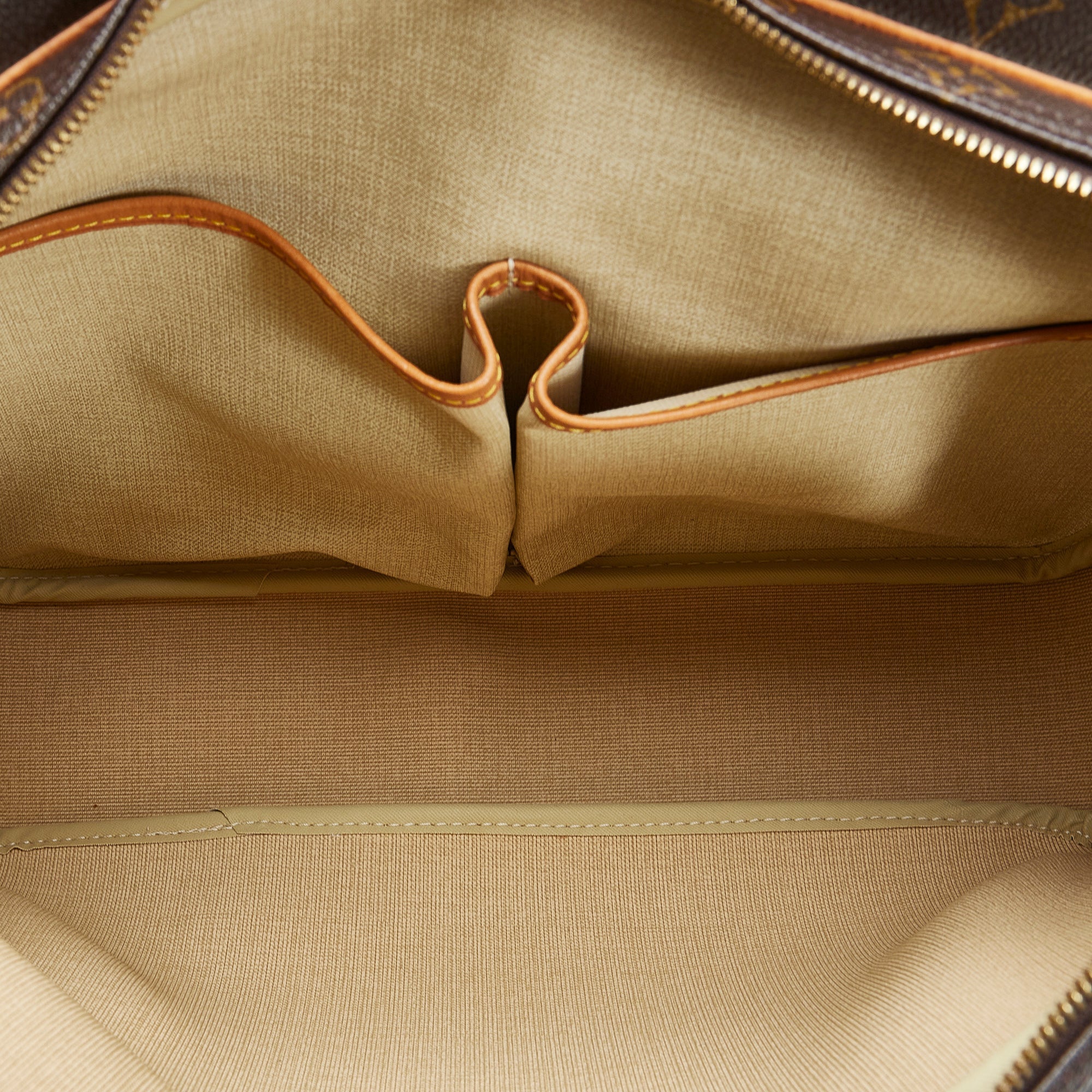 Louis Vuitton Reporter GM Monogram Canvas