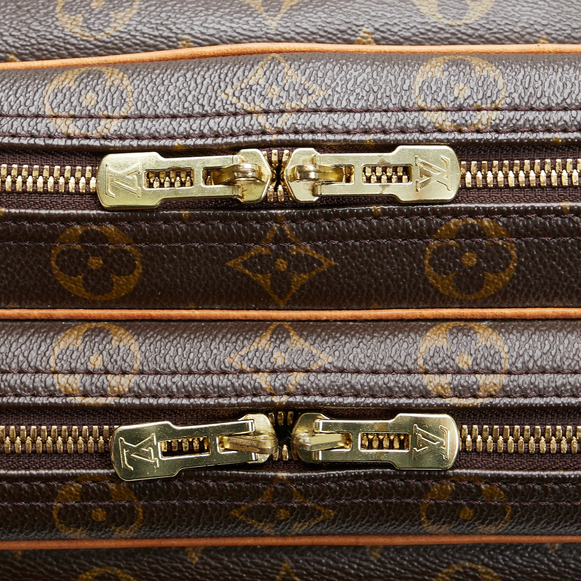 Louis Vuitton Reporter GM Monogram Canvas