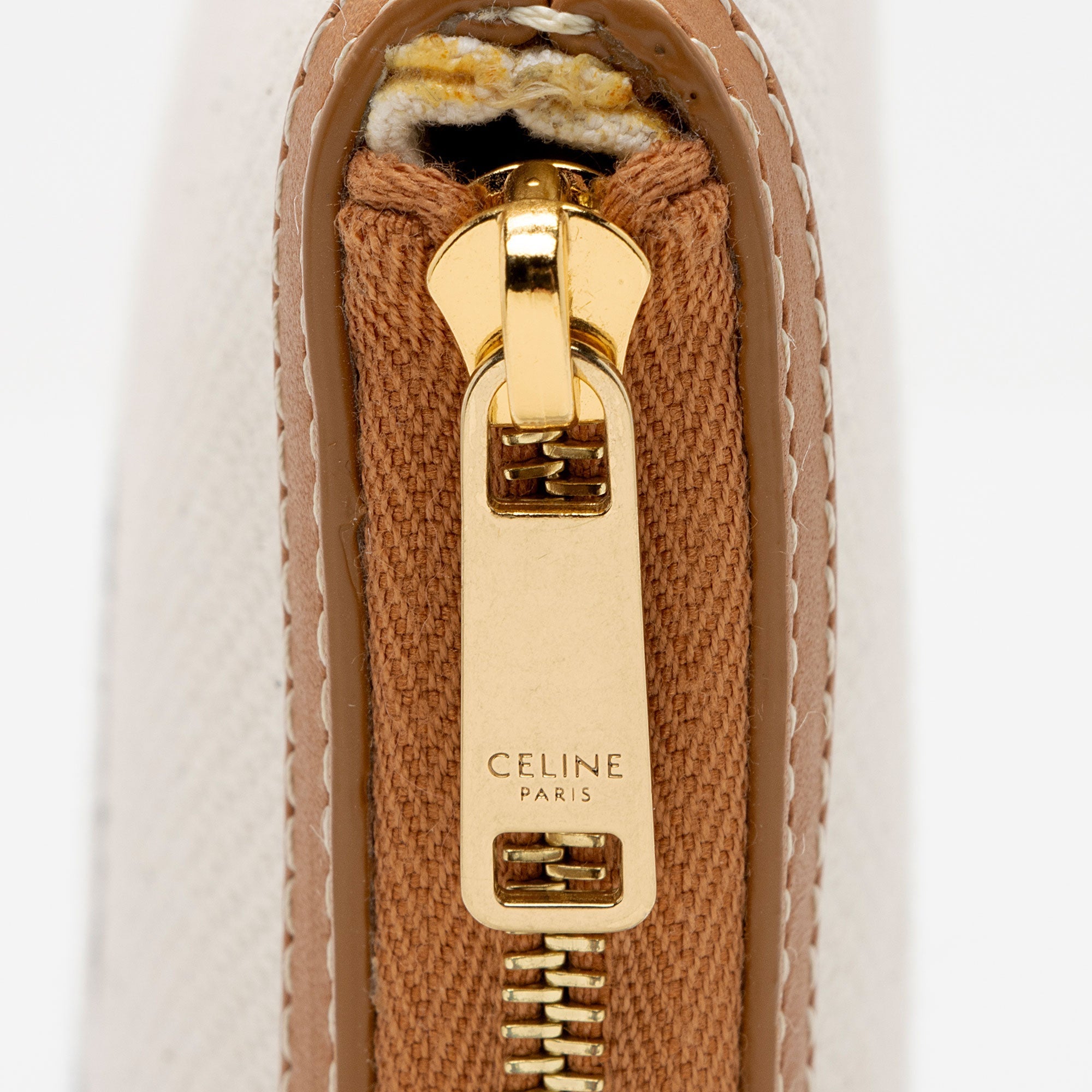 Celine Canvas Logo Zip Pouch (SHF-Z8uTMl)