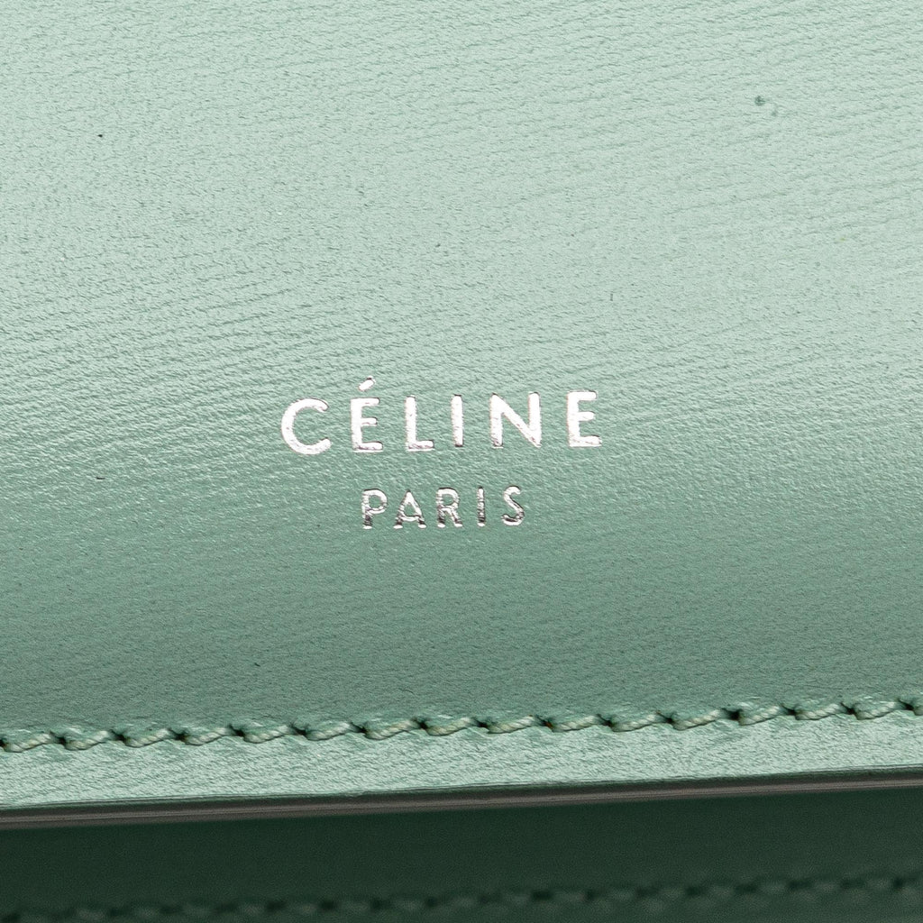 Celine Clasp Leather Tote (SHG-ZiQtQH)