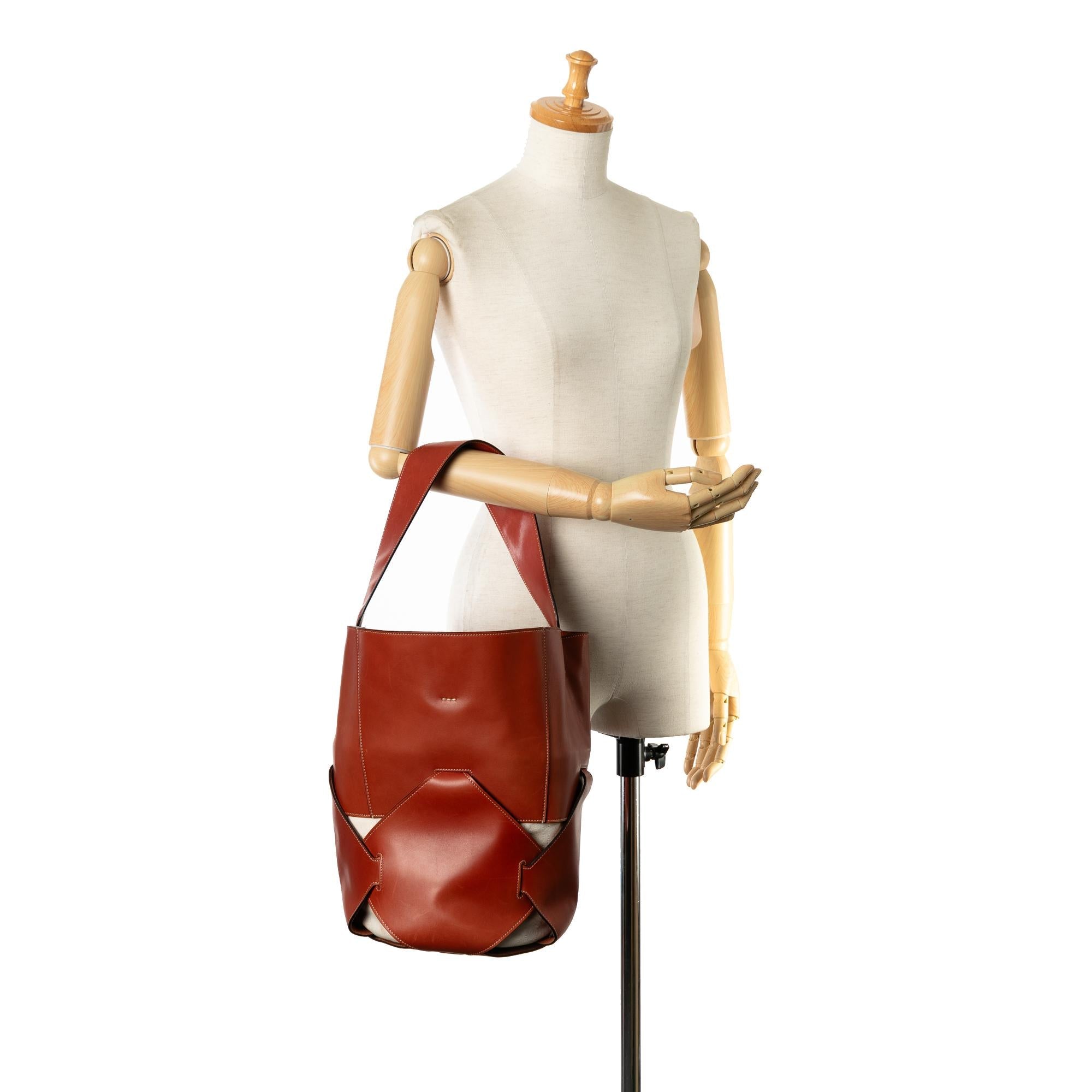 Celine Large Holdall Bucket Bag (SHG-TtpCix)