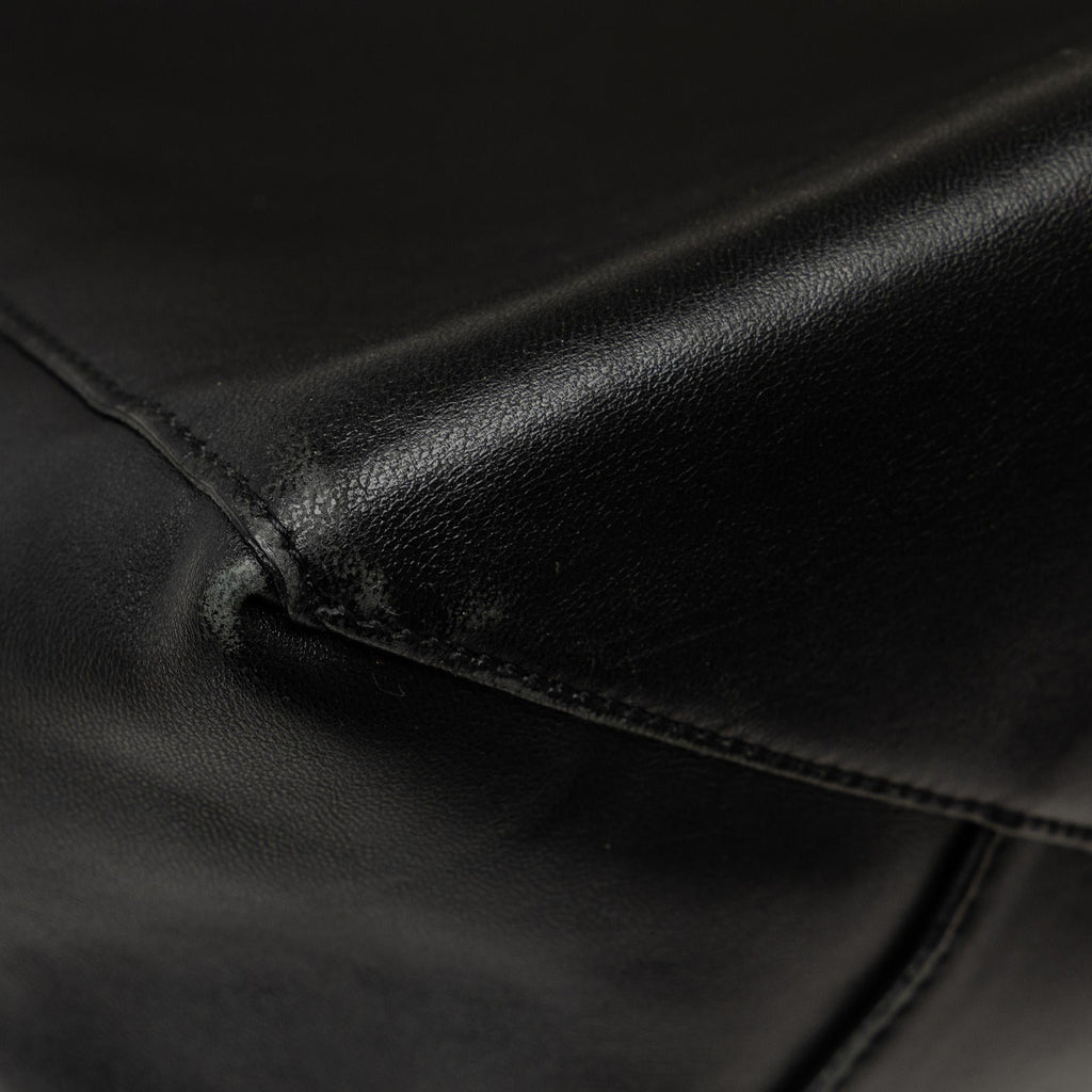 Celine Leather Foldover Clutch (SHG-lQsUOR)