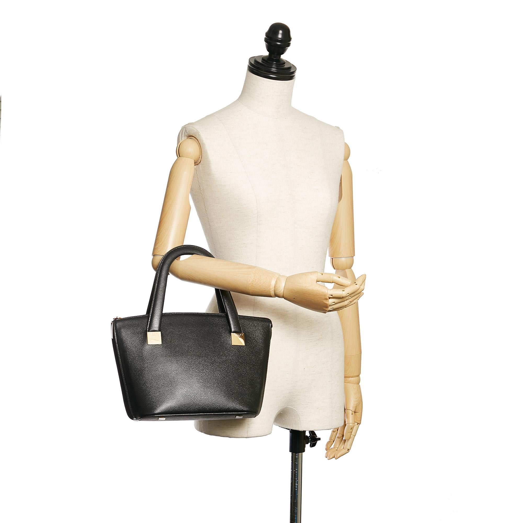 Celine Leather Handbag (SHG-29522)