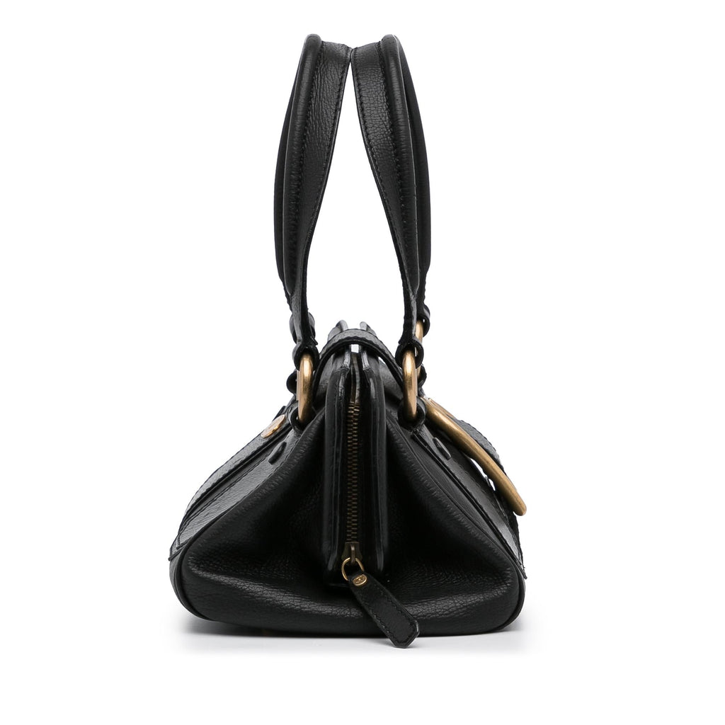 Celine Leather Handbag (SHG-vNTuaf)