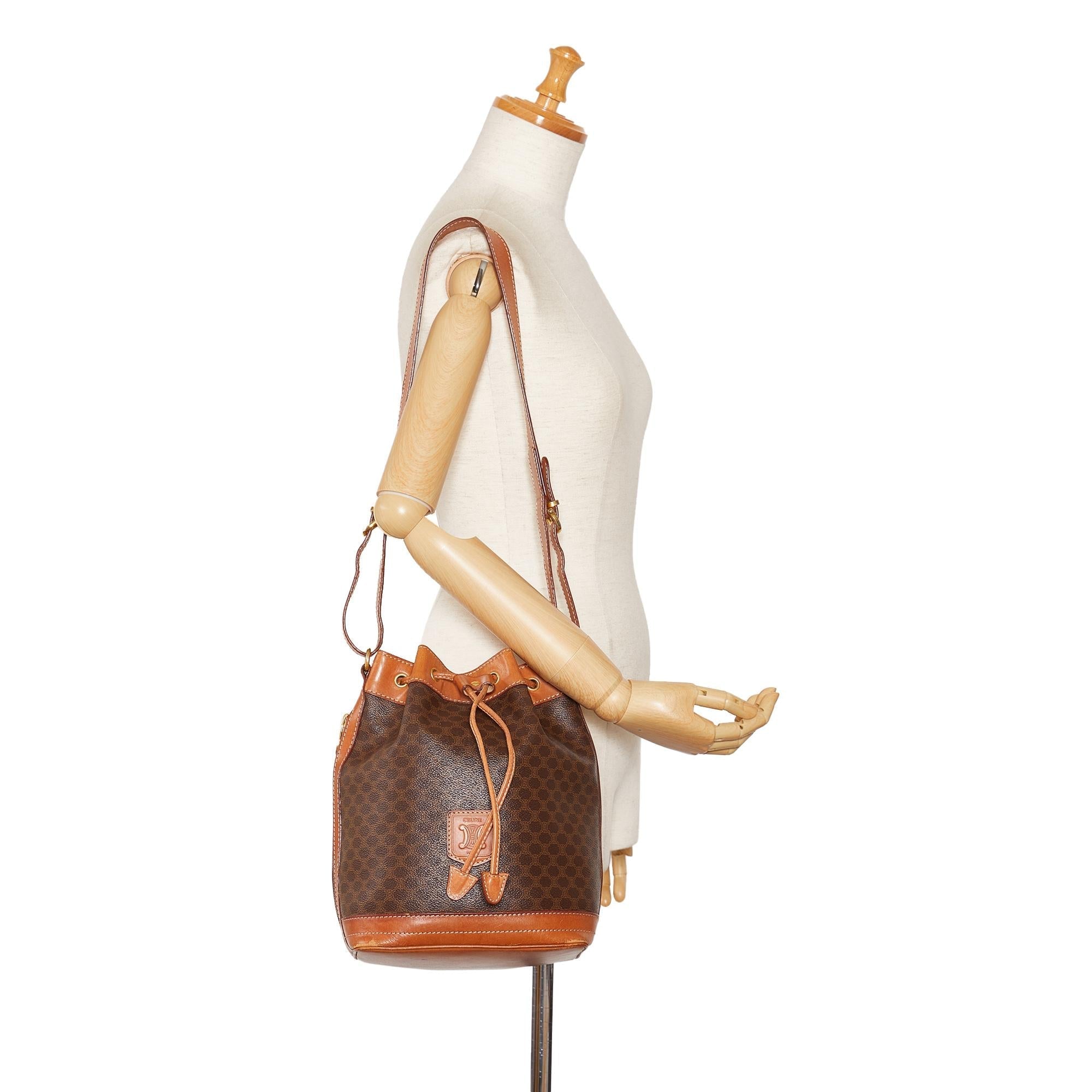 Celine Macadam Bucket Bag (SHG-Kq54Bp)