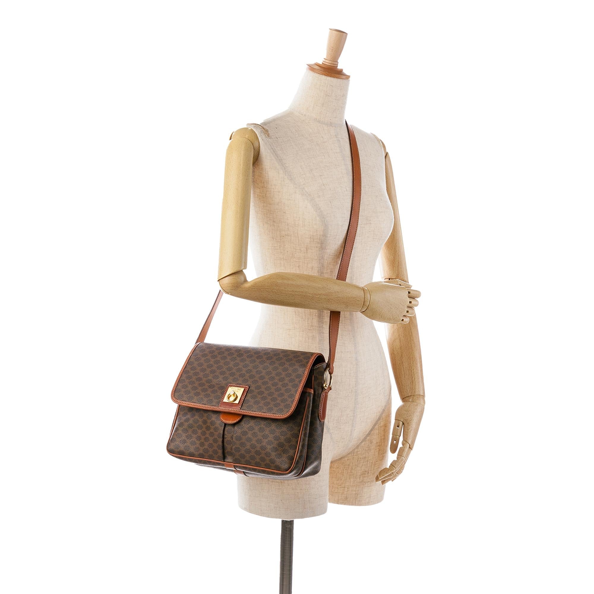 Celine Macadam Crossbody Bag (SHG-t894yW)