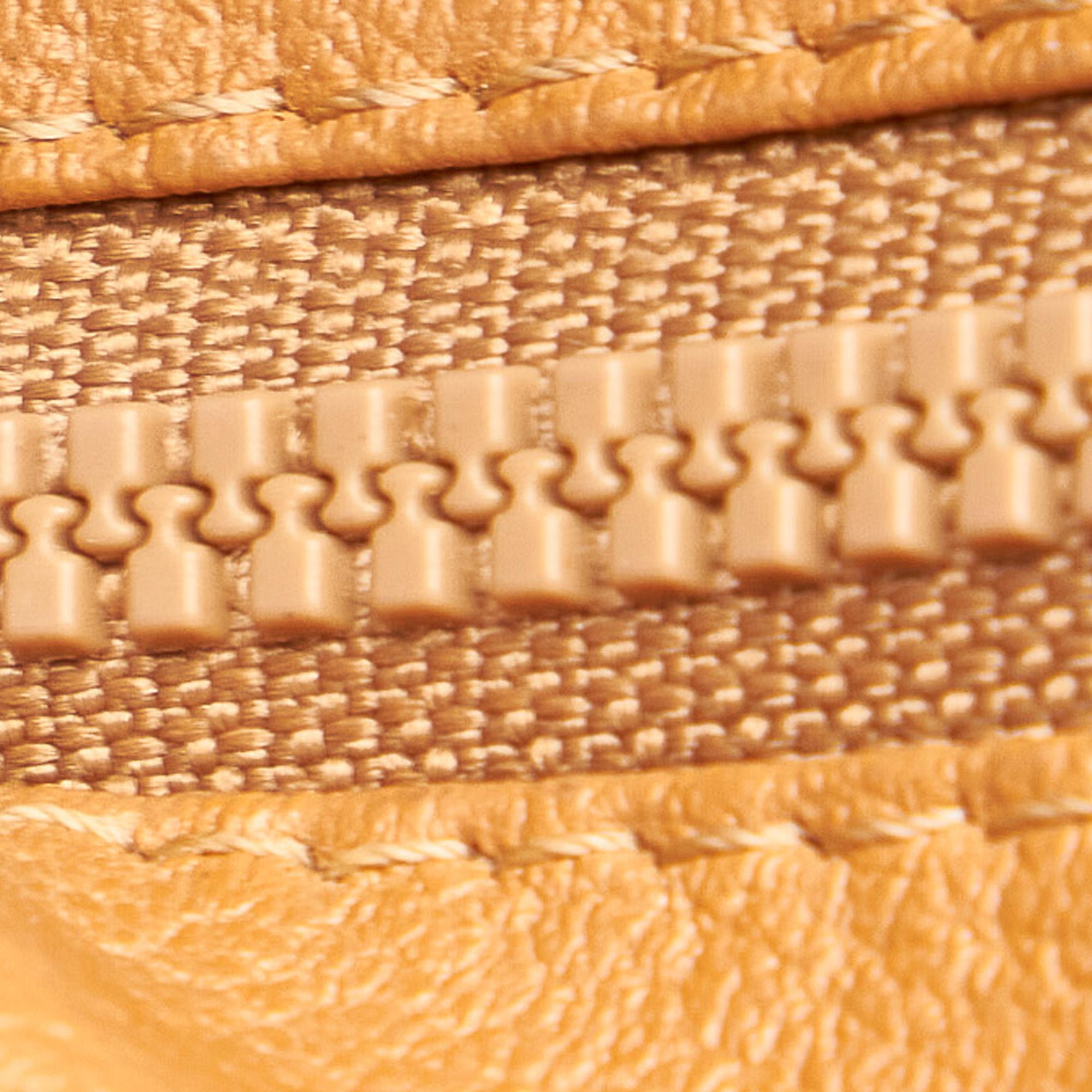 Celine Macadam Handbag (SHG-25896)