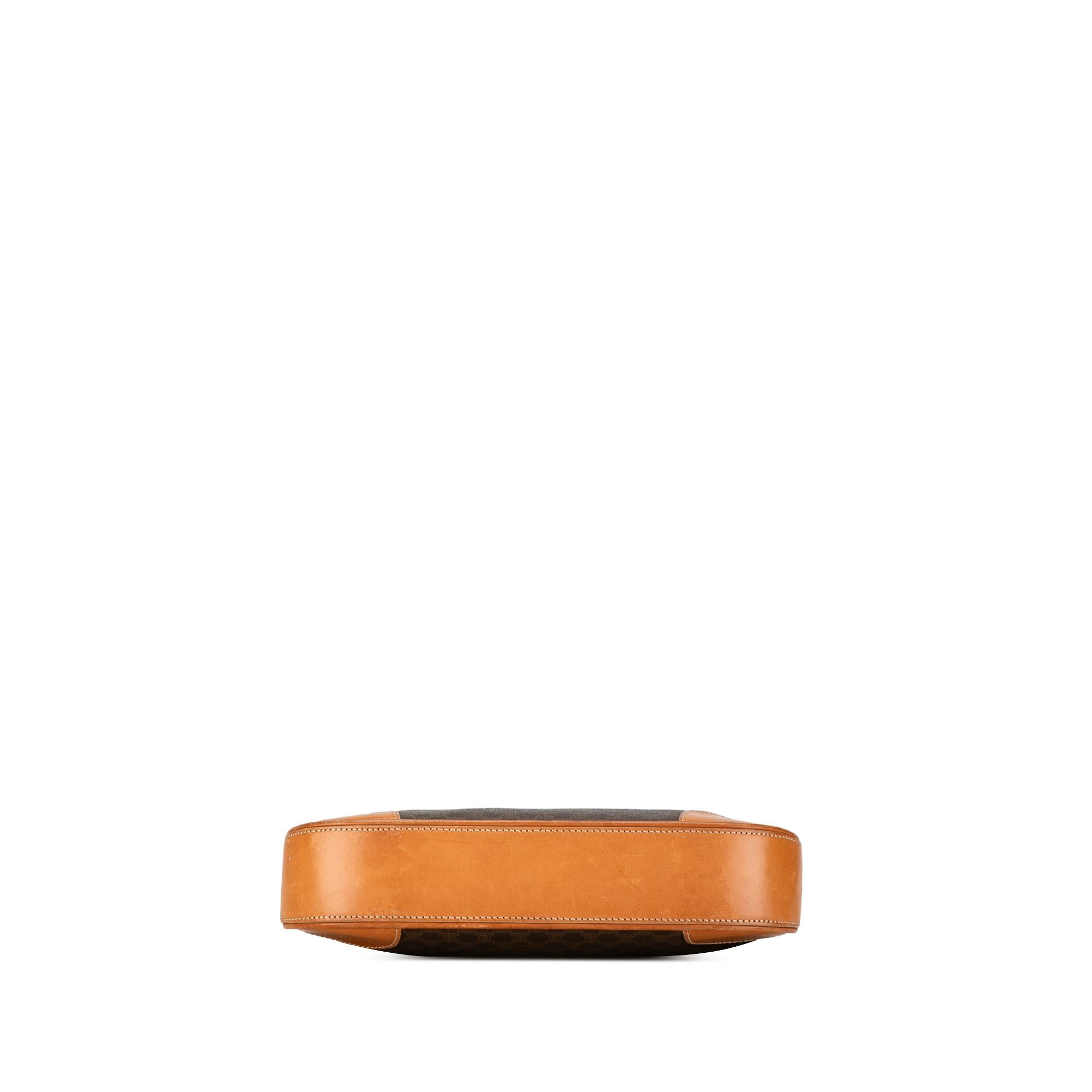 Celine Macadam Shoulder Bag (SHG-xDYepq)