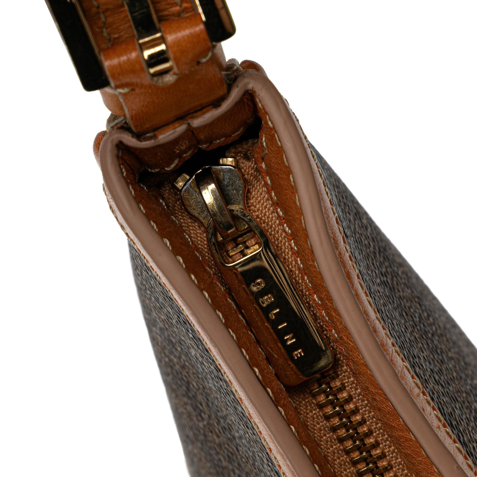 Celine Macadam Shoulder Bag (SHG-xDYepq)
