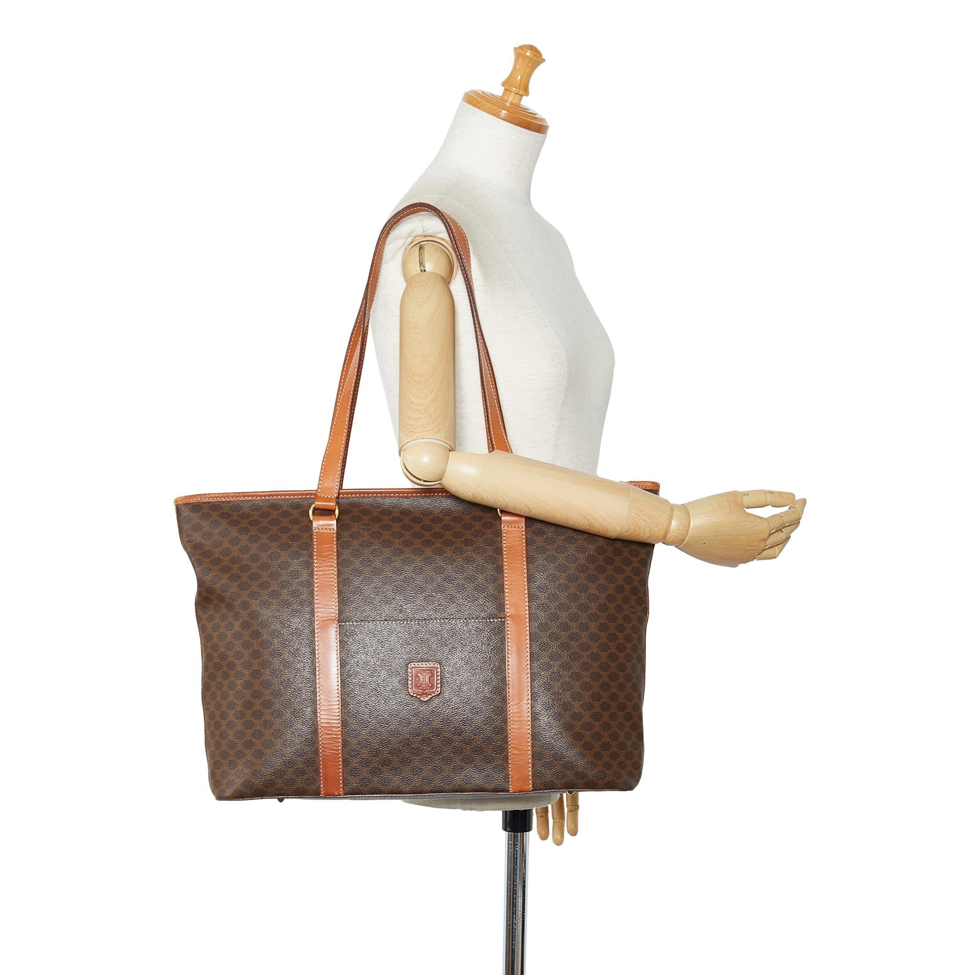 Celine Macadam Tote (SHG-egBRz2)