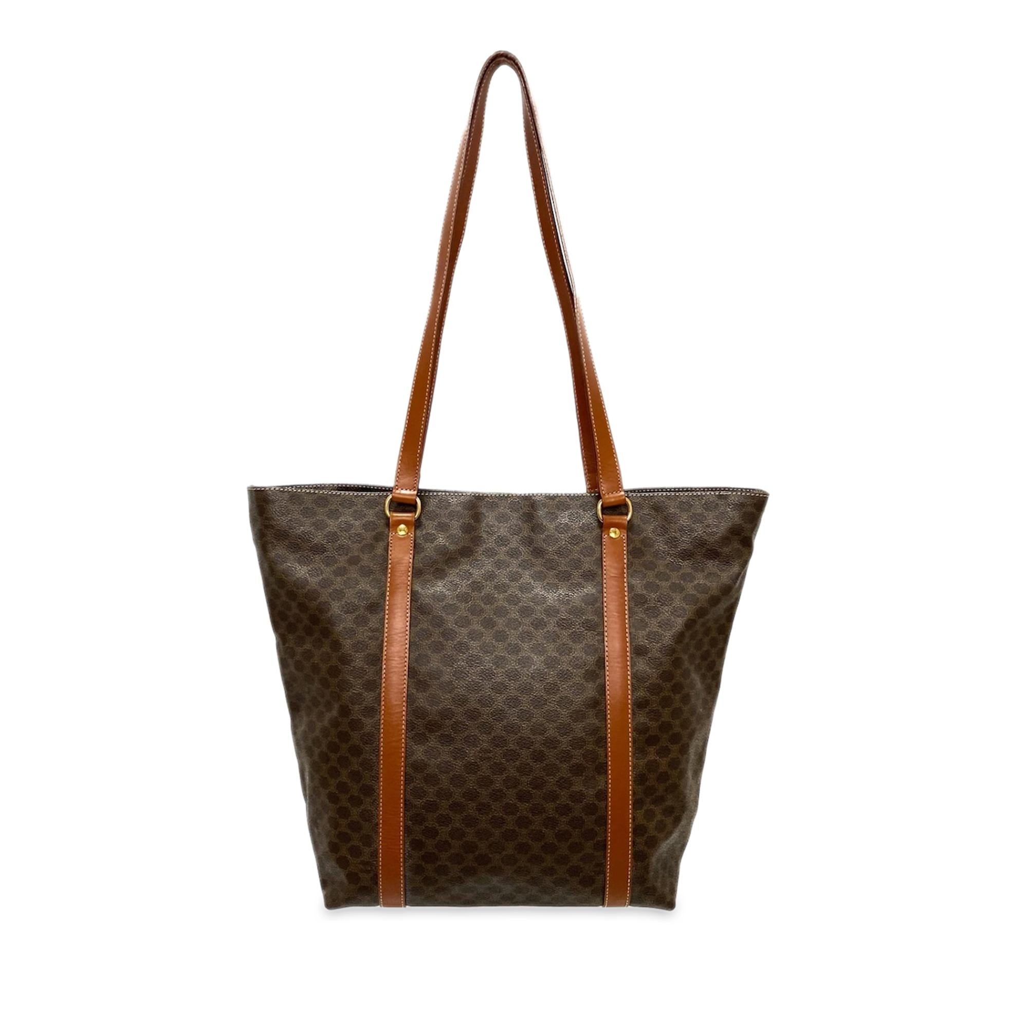 Celine Macadam Tote (SHG-cNynxl)