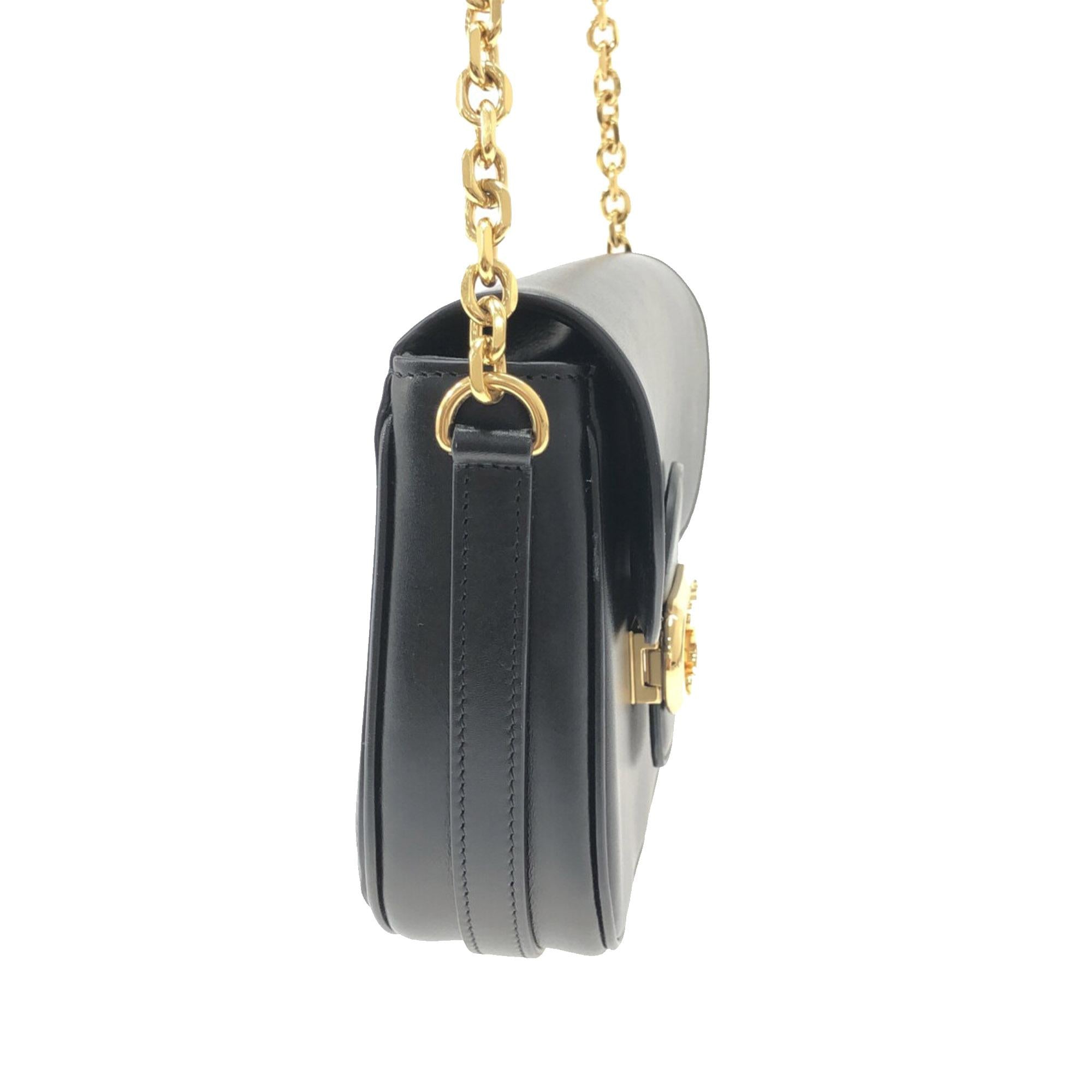 Celine Medium Chaine Maillon Triomphe Bag (SHG-xdLB0A)