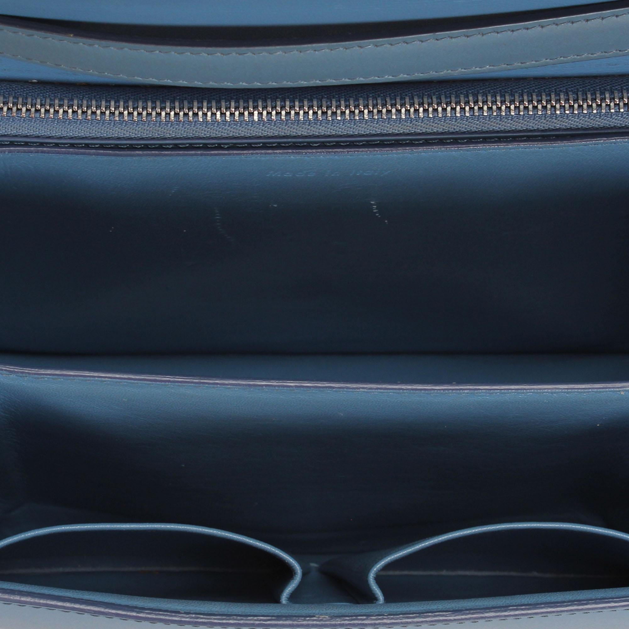 Celine Medium Classic Box (SHG-sc1aXk)