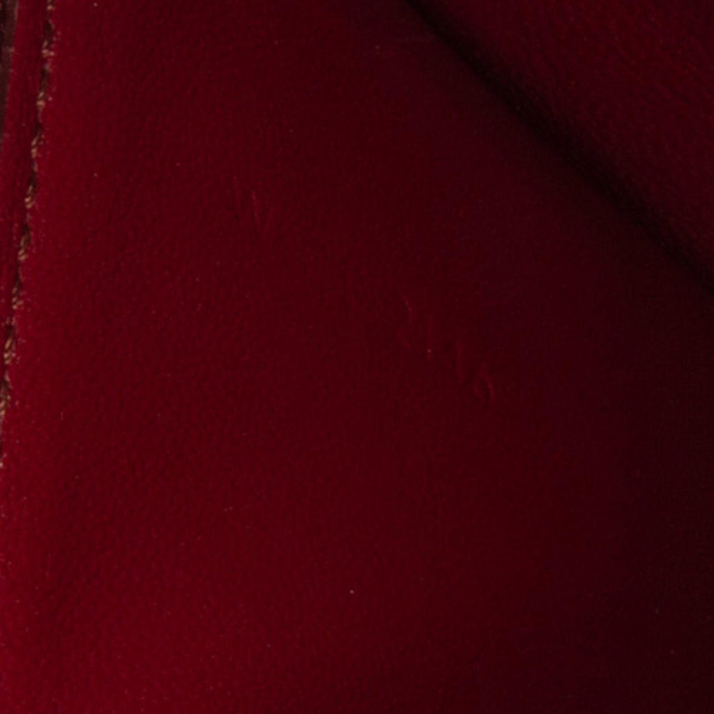 Celine Medium Classic Box (SHG-0APoUU)