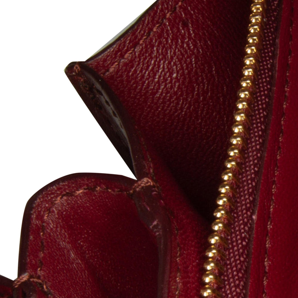 Celine Medium Classic Box (SHG-0APoUU)