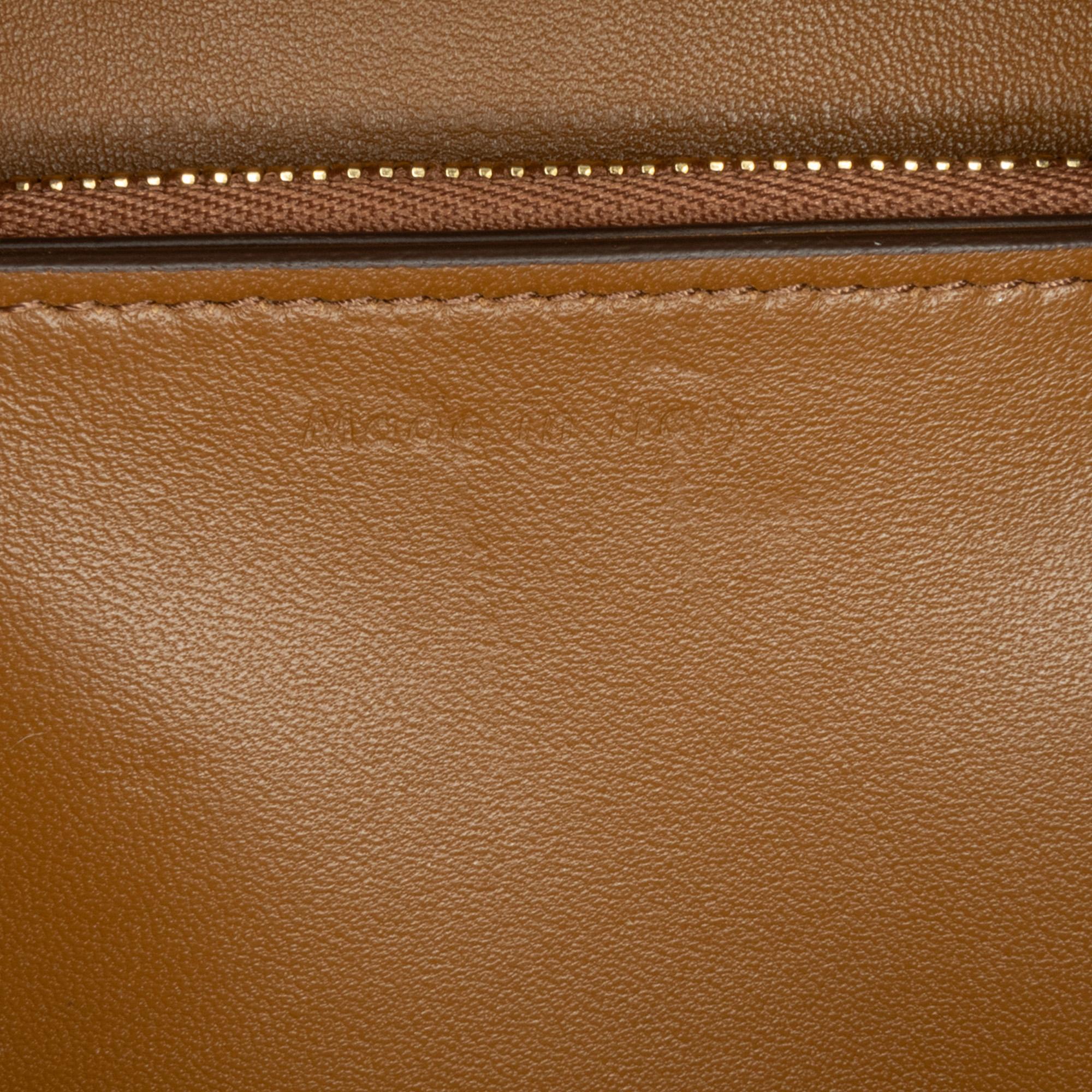 Celine Medium Classic Box (SHG-JqmbIc)