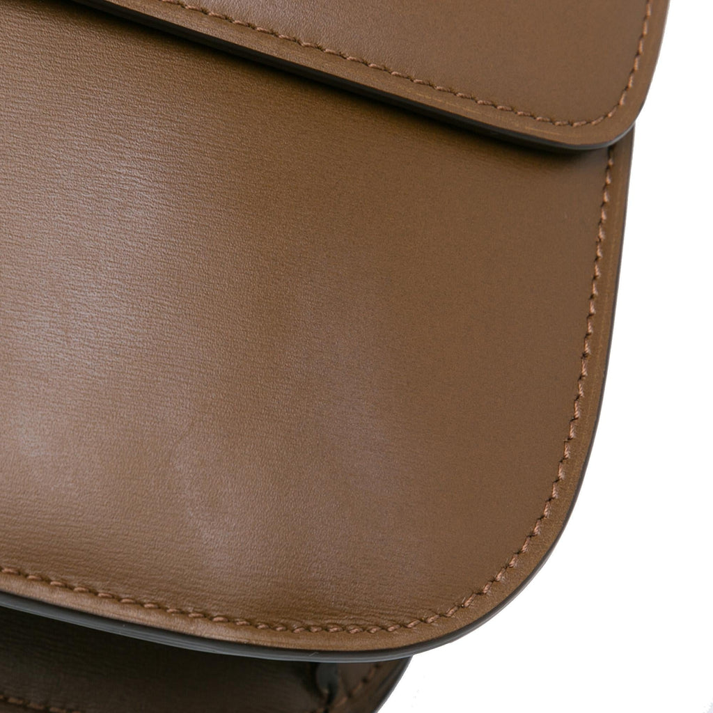 Celine Medium Classic Box (SHG-JqmbIc)