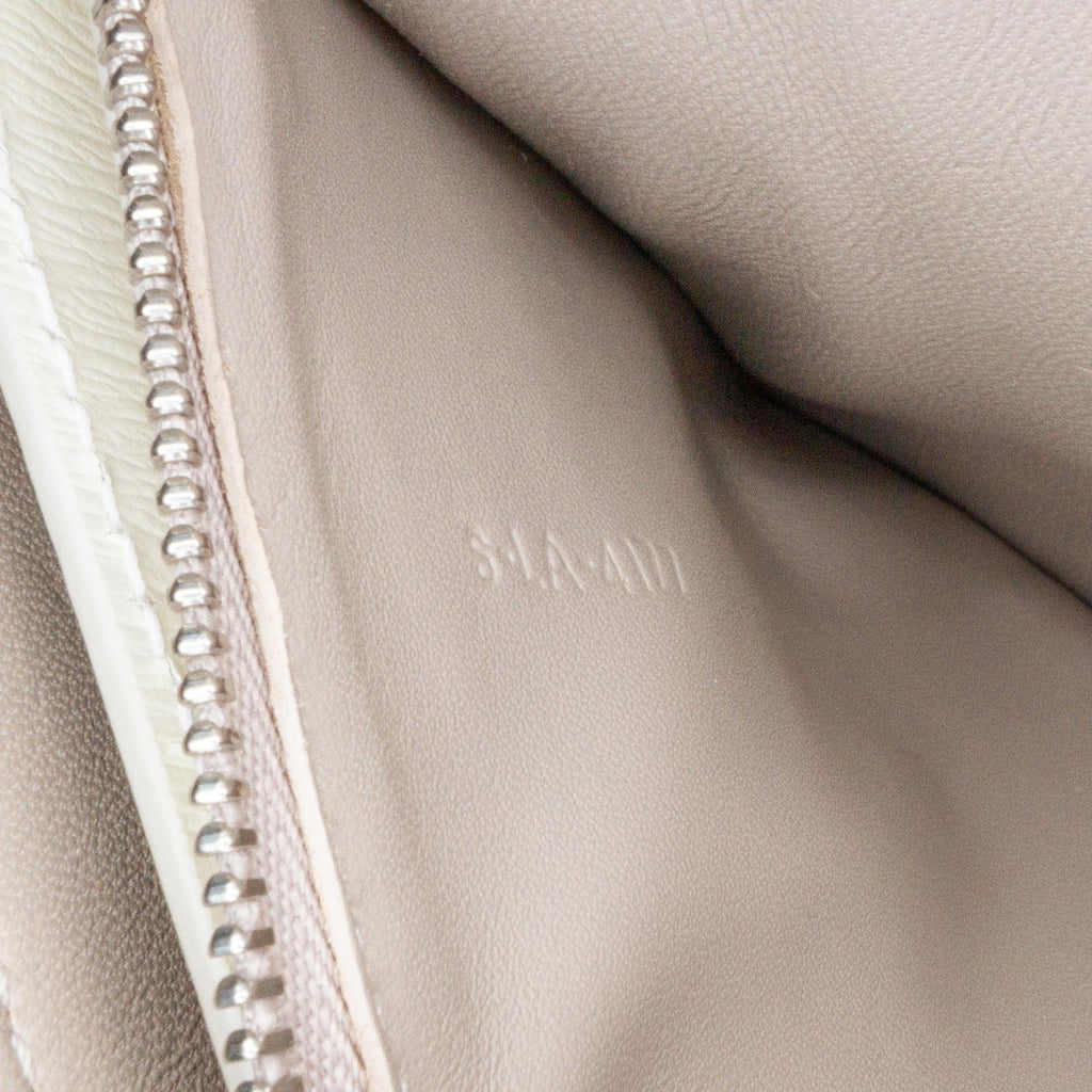 Celine Medium Classic Box (SHG-tnqKRT)