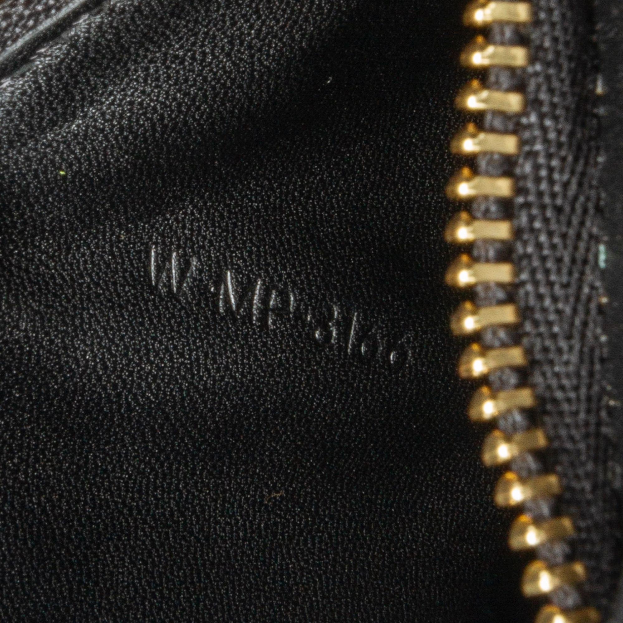 Celine Medium Classic Box (SHG-JWSiUA)