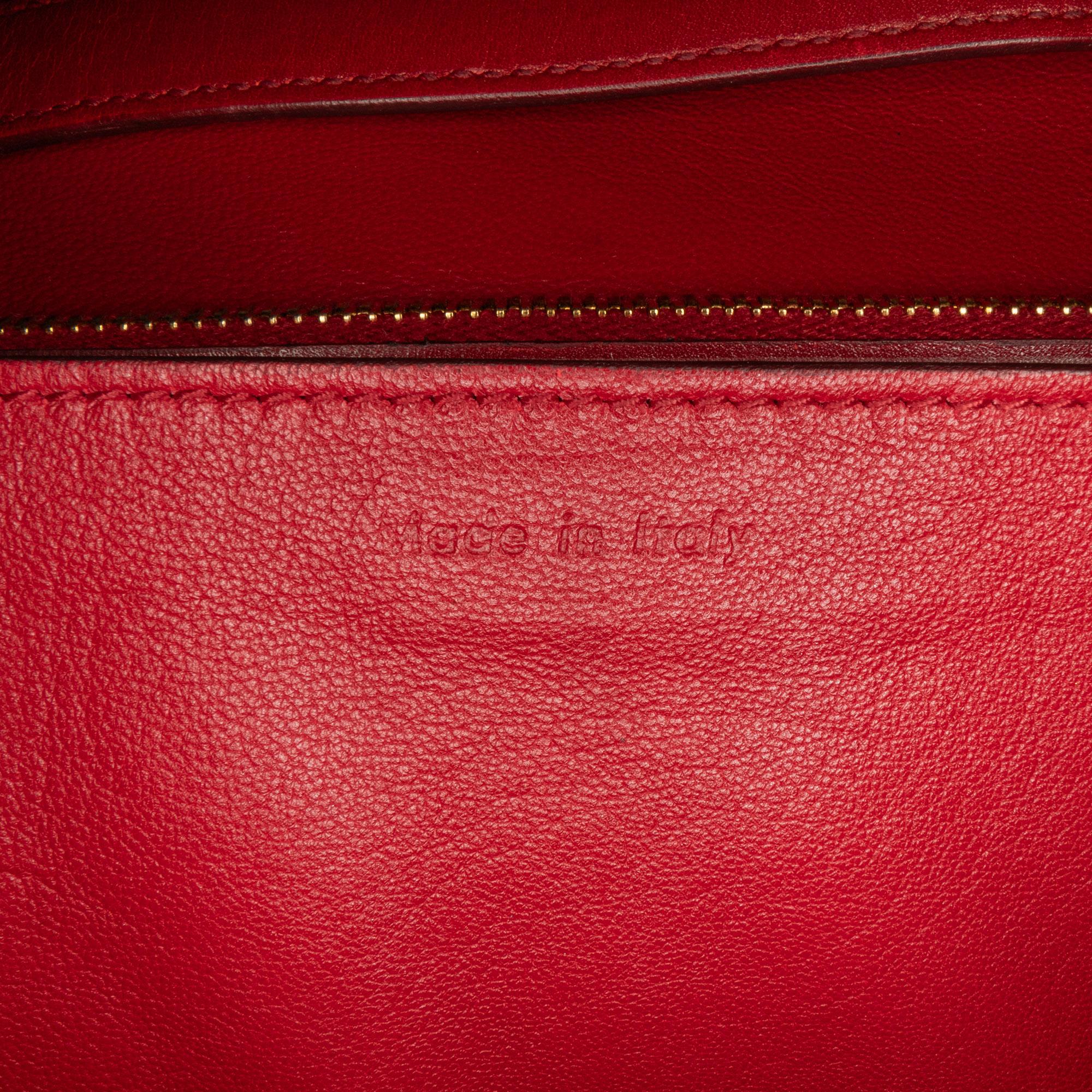 Celine Medium Classic Box (SHG-AlTP0g)