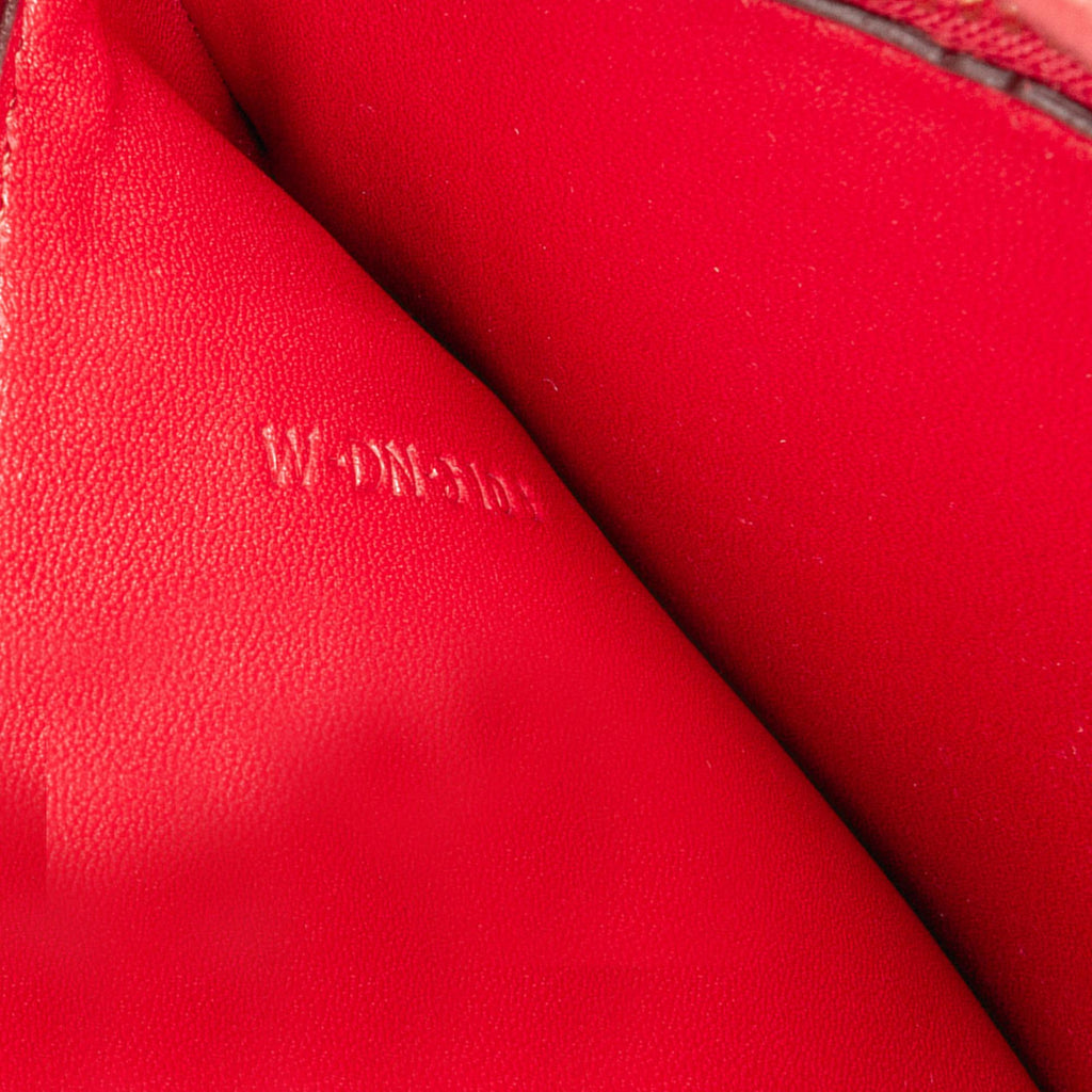 Celine Medium Classic Box (SHG-sizhA7)