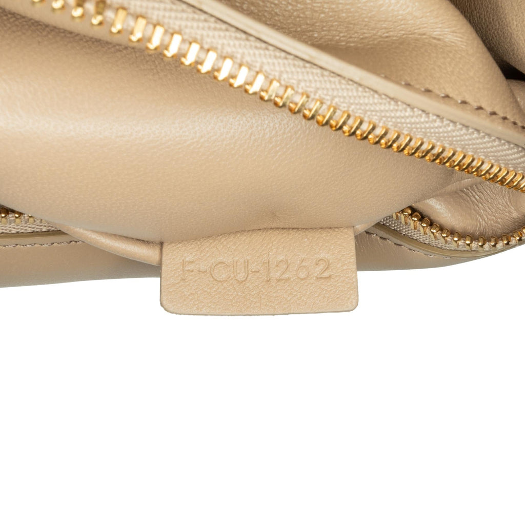 Celine Medium Leather Tabou Crossbody (SHG-crepzX)