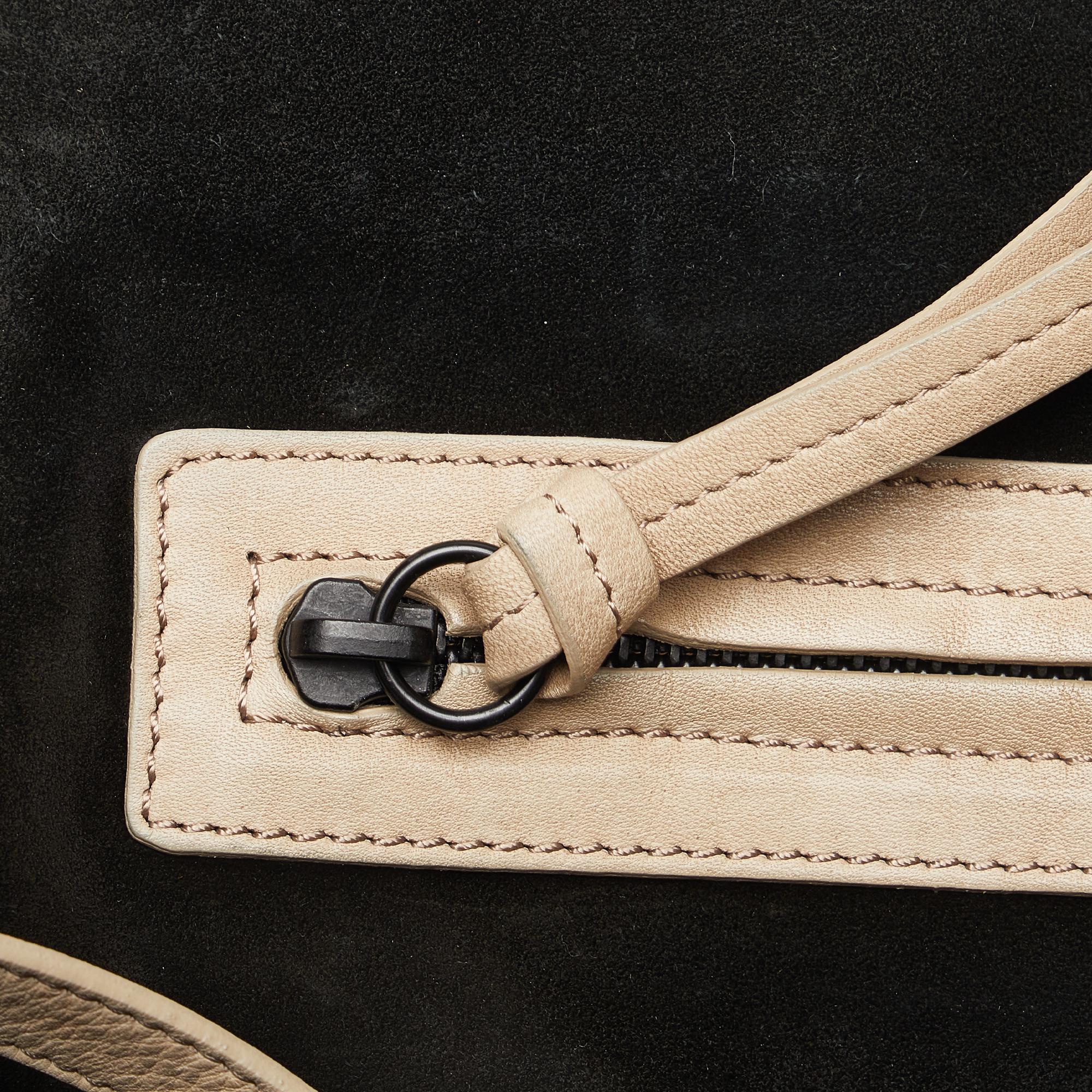 Celine Medium Luggage Phantom Tote (SHG-bAIcFX)