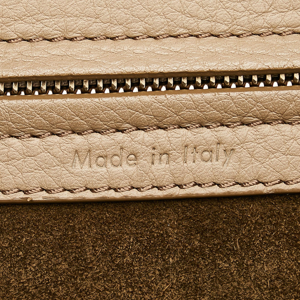 Celine Medium Phantom Luggage Tote (SHG-aHhwKc)