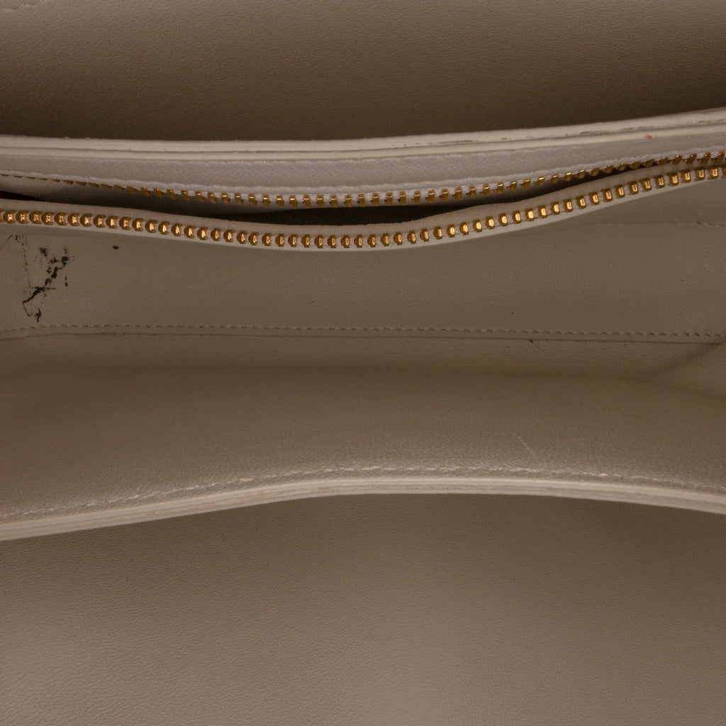 Celine Medium Quilted C Bag (SHG-6civks)