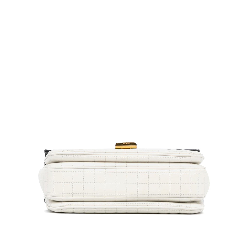 Celine Medium Quilted C Bag (SHG-6civks)