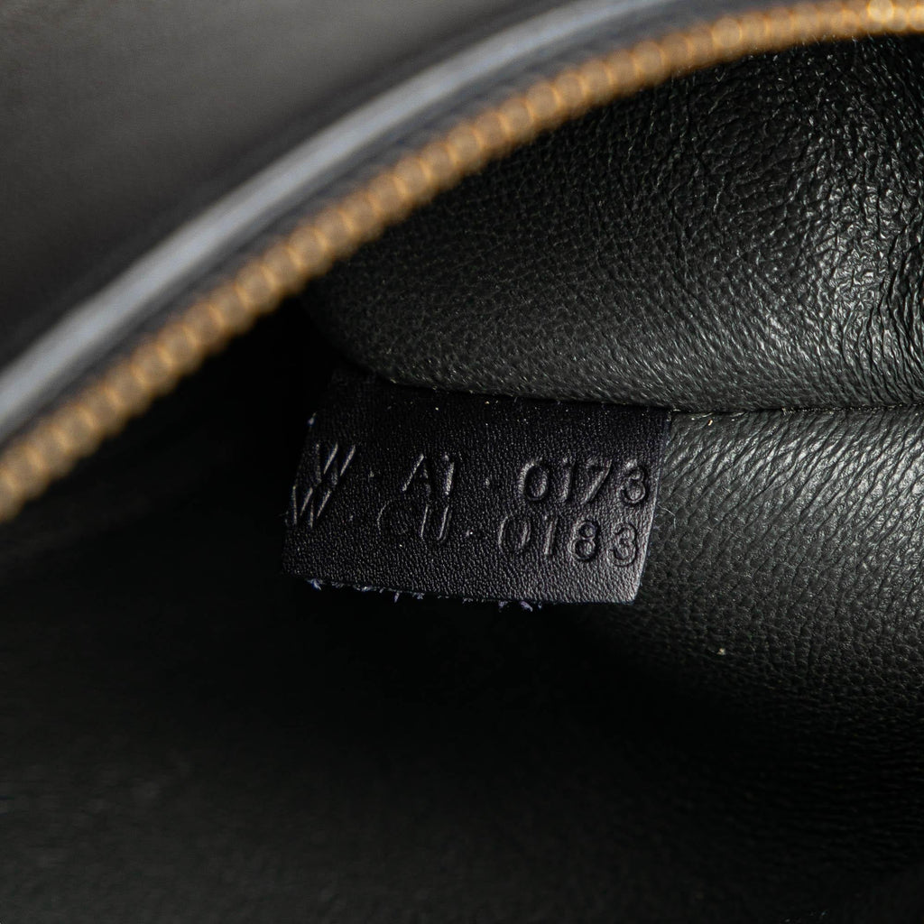 Celine Medium Trapeze Satchel (SHG-Bv80jS)