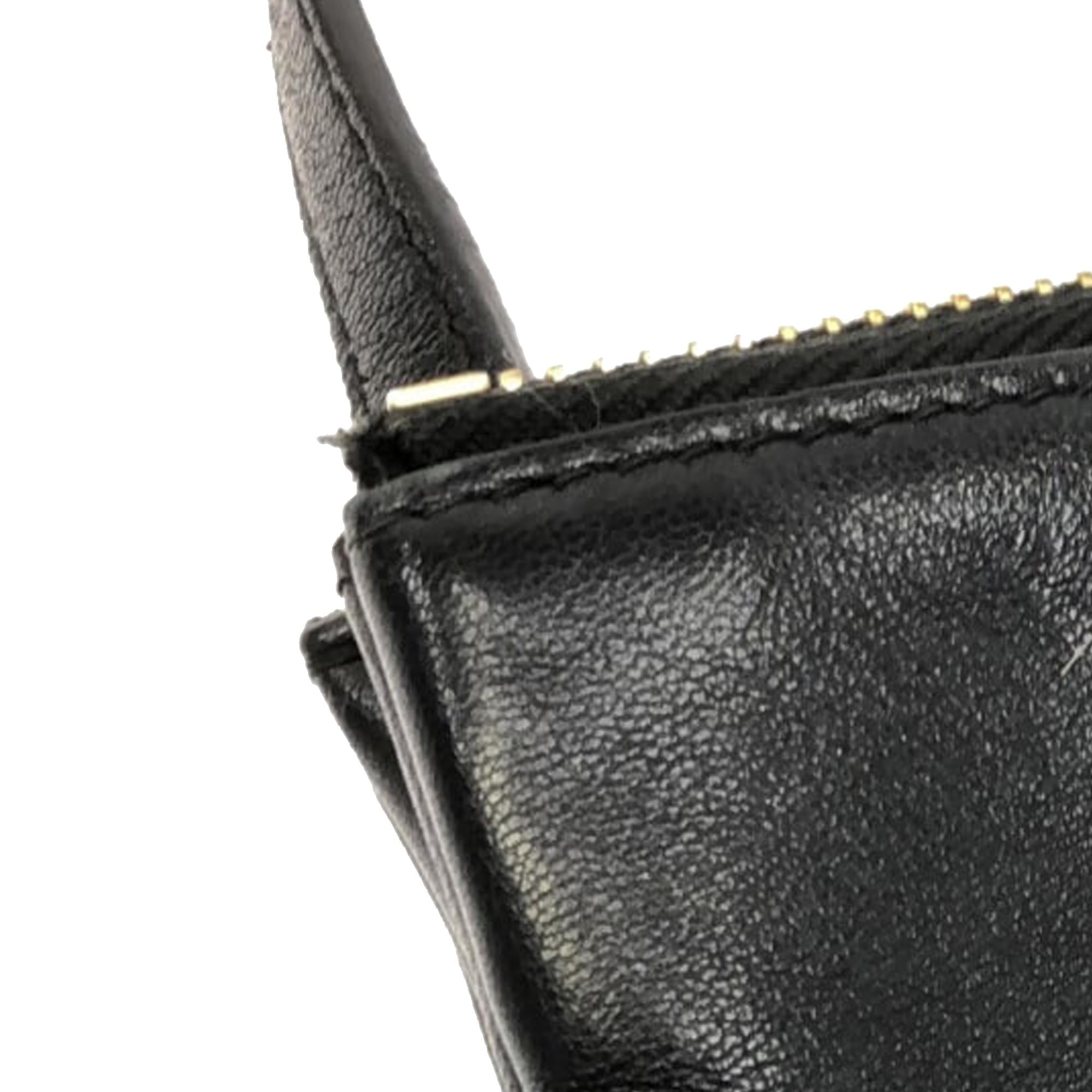 Celine Medium Trio Crossbody Bag (SHG-iLf7kI)