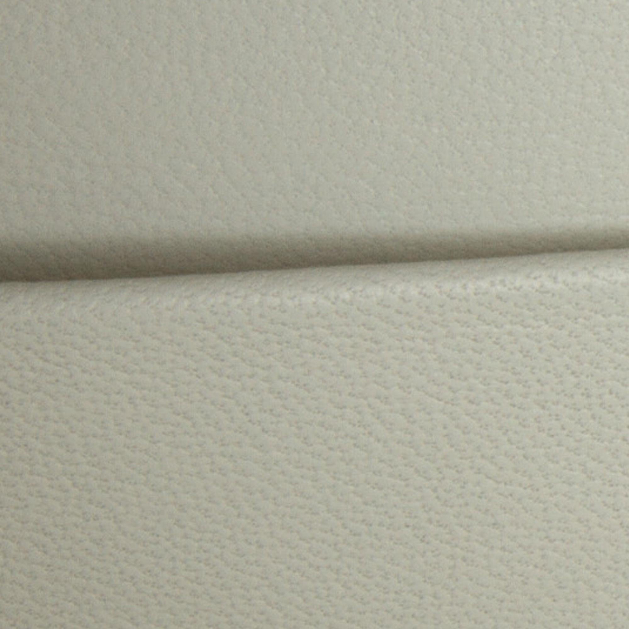 Celine Medium Triomphe Crossbody Bag (SHG-sCwzzx)