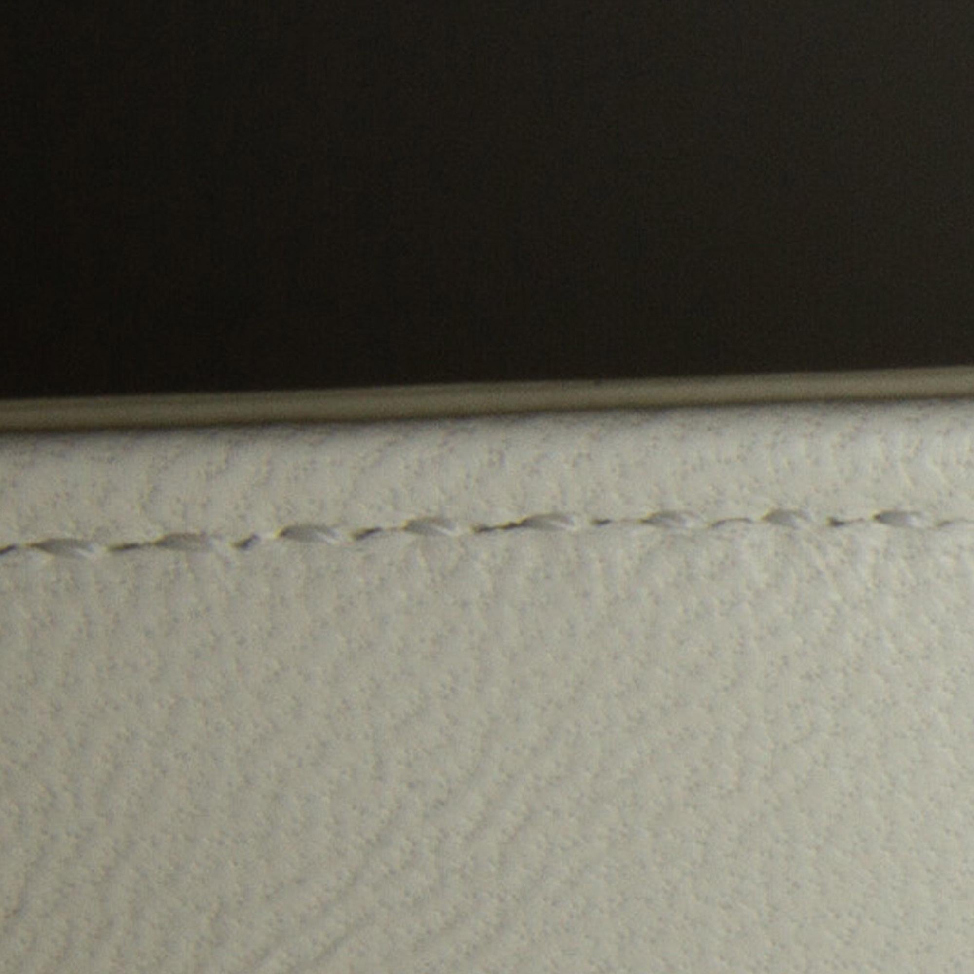 Celine Medium Triomphe Crossbody Bag (SHG-sCwzzx)