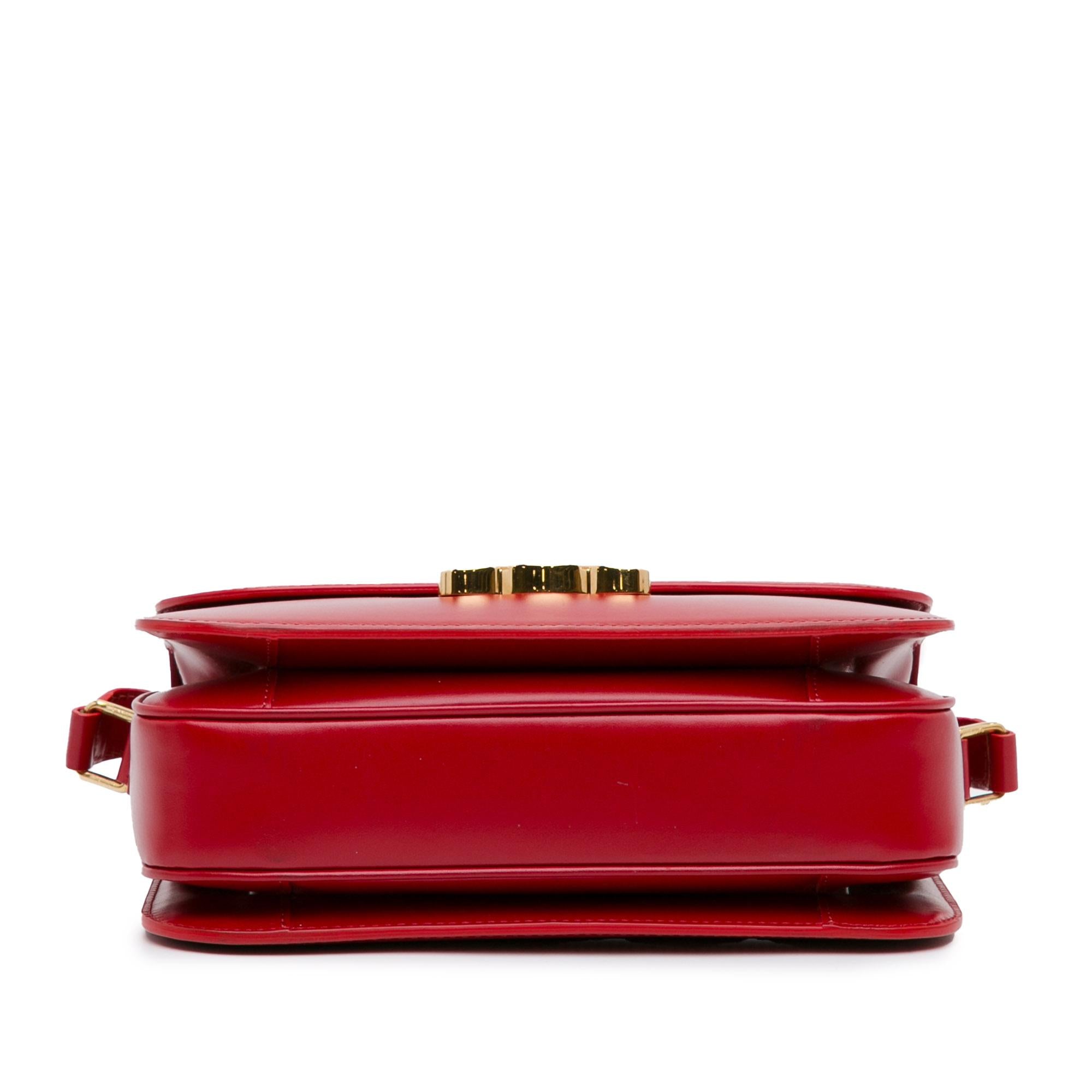 Celine Medium Triomphe Crossbody Bag (SHG-Mj1Oy2)
