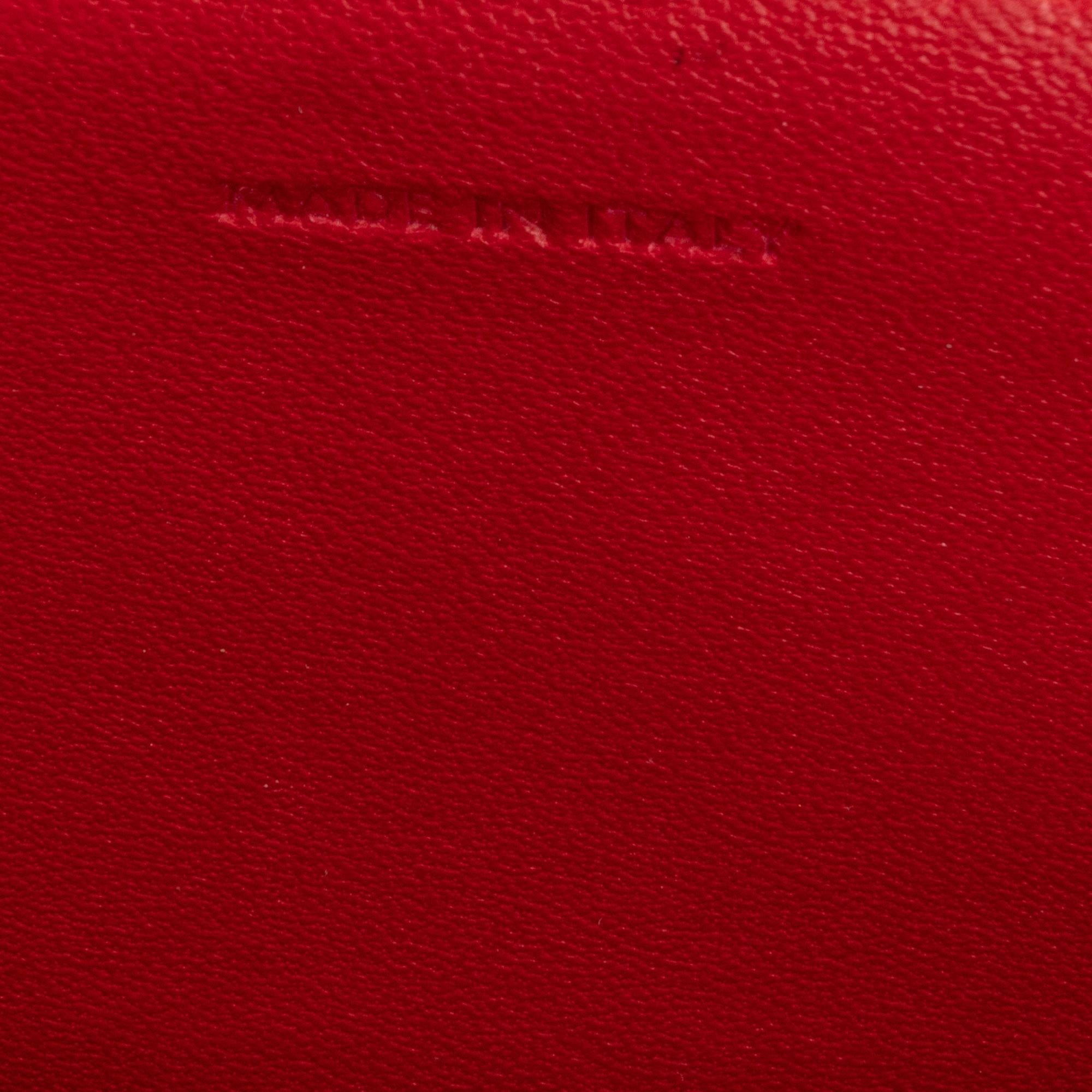 Celine Medium Triomphe Crossbody Bag (SHG-Mj1Oy2)