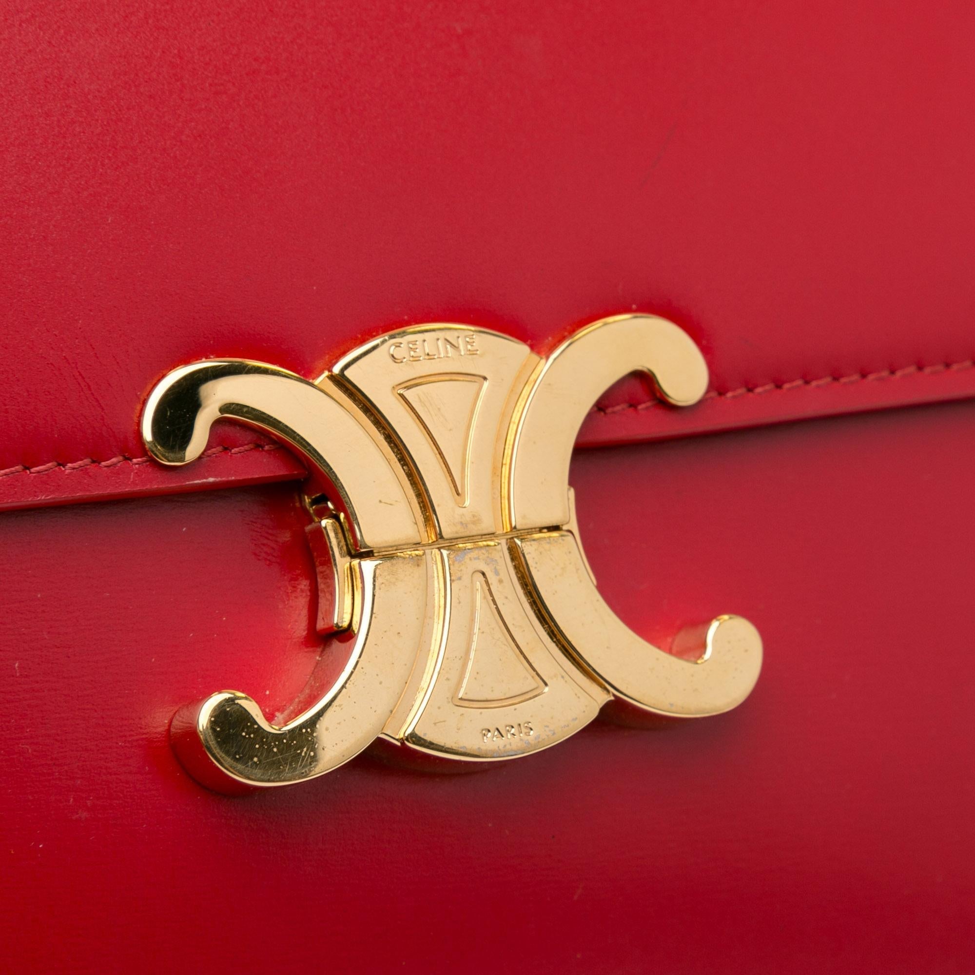 Celine Medium Triomphe Crossbody Bag (SHG-Mj1Oy2)